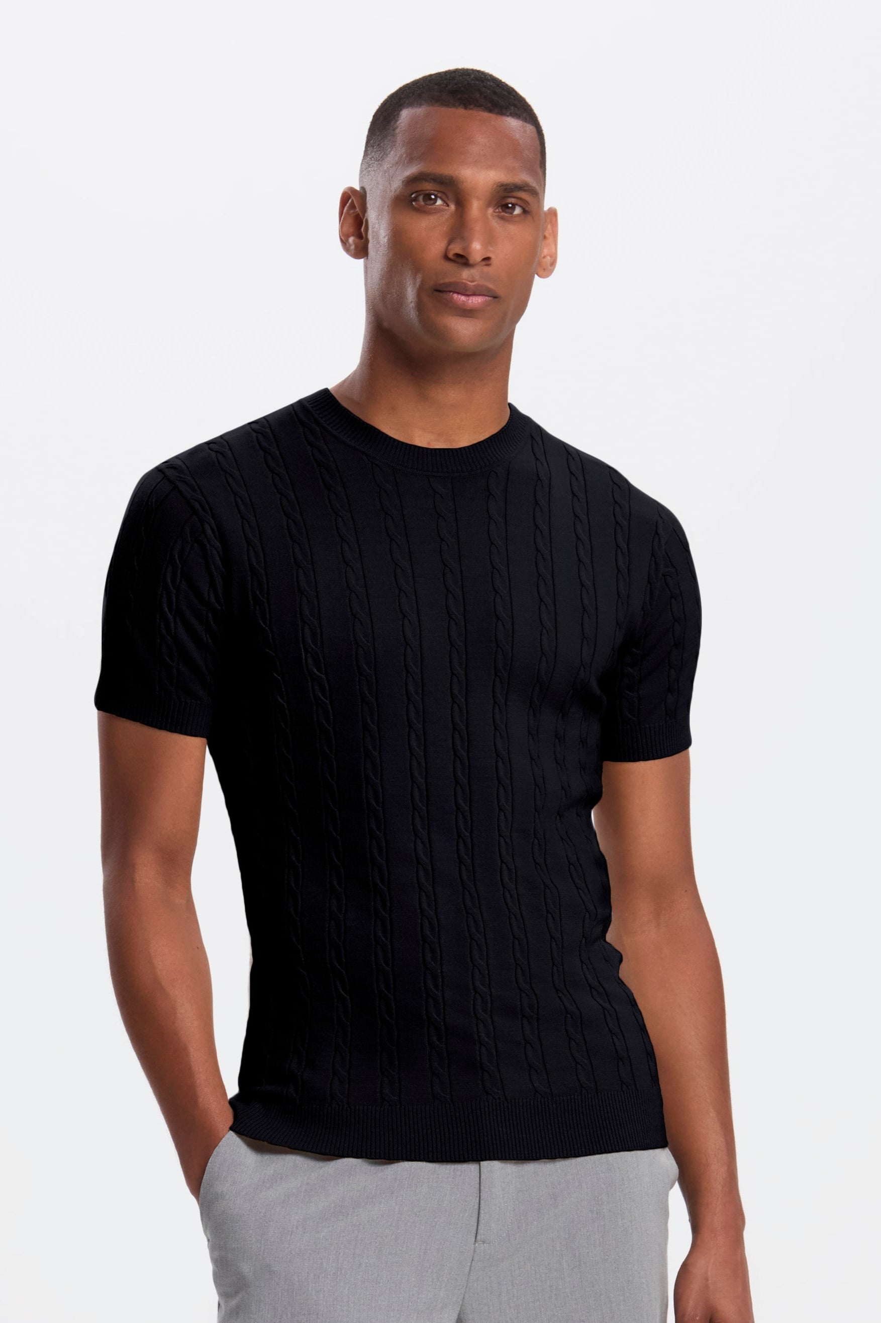 THE CABLE SHORT SLEEVE T-SHIRT - Black