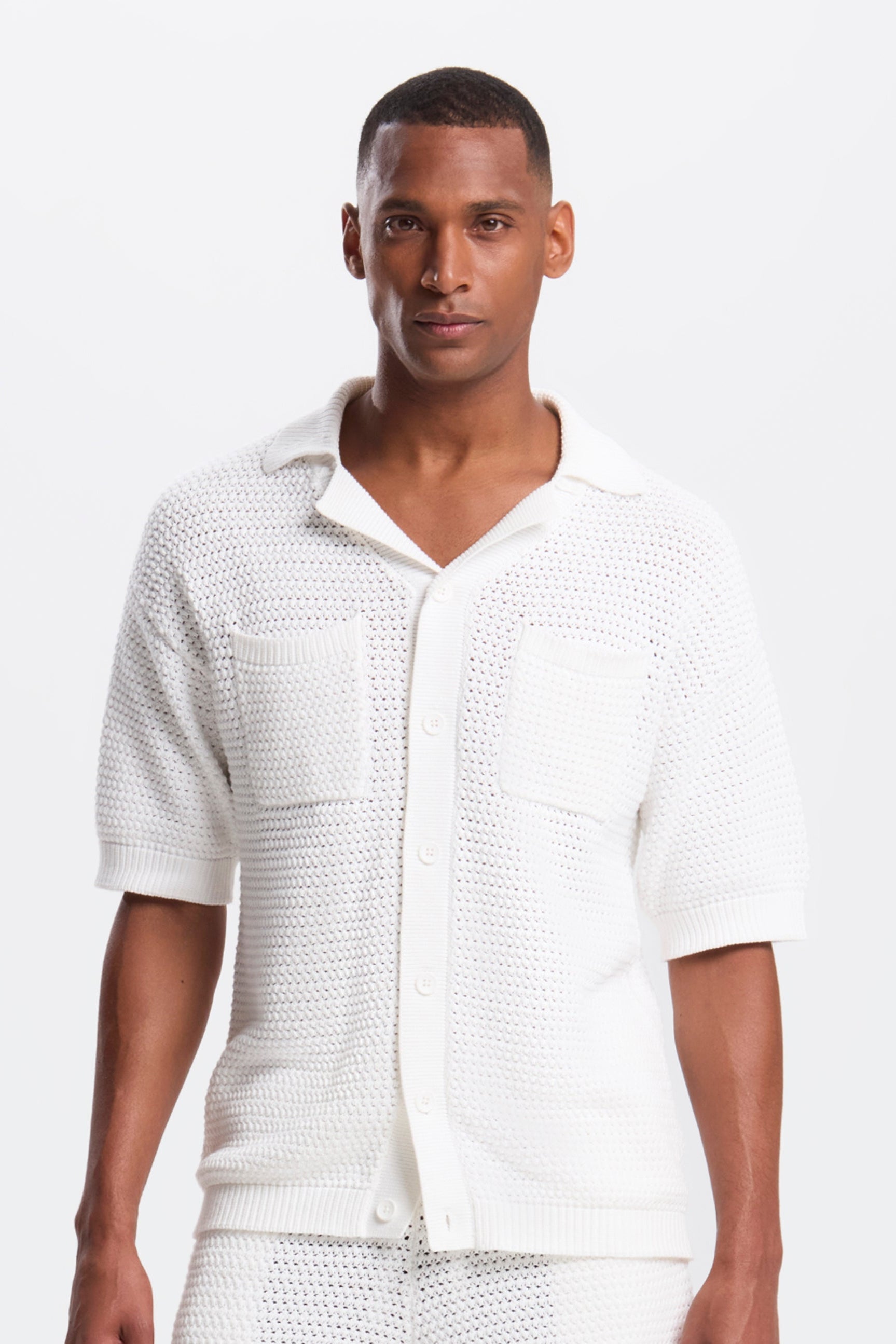 LE CHEMISE À MANCHES SANS CROCHET MATESE