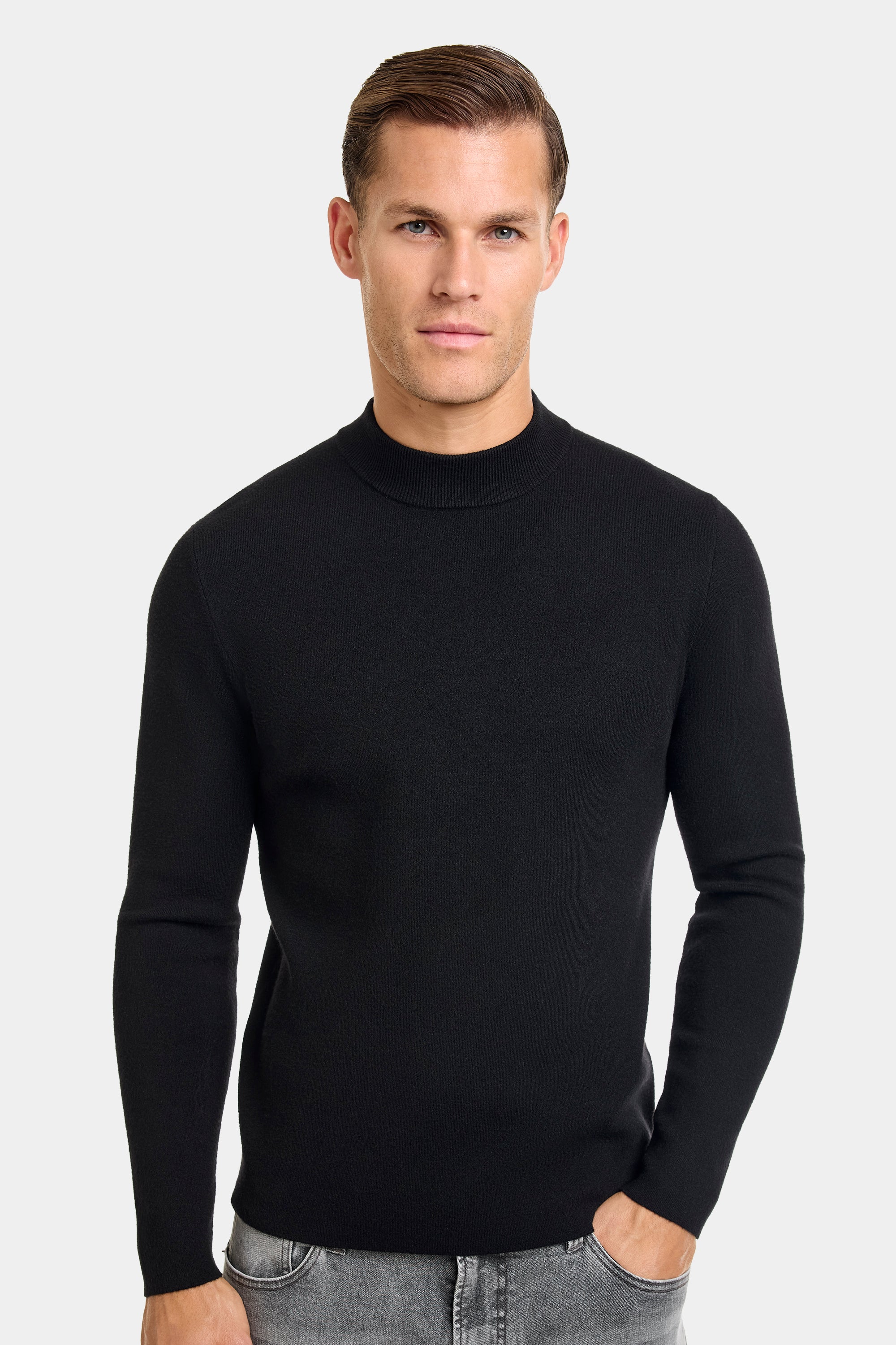 ZARVI COMO MOCK NECK SWEATER