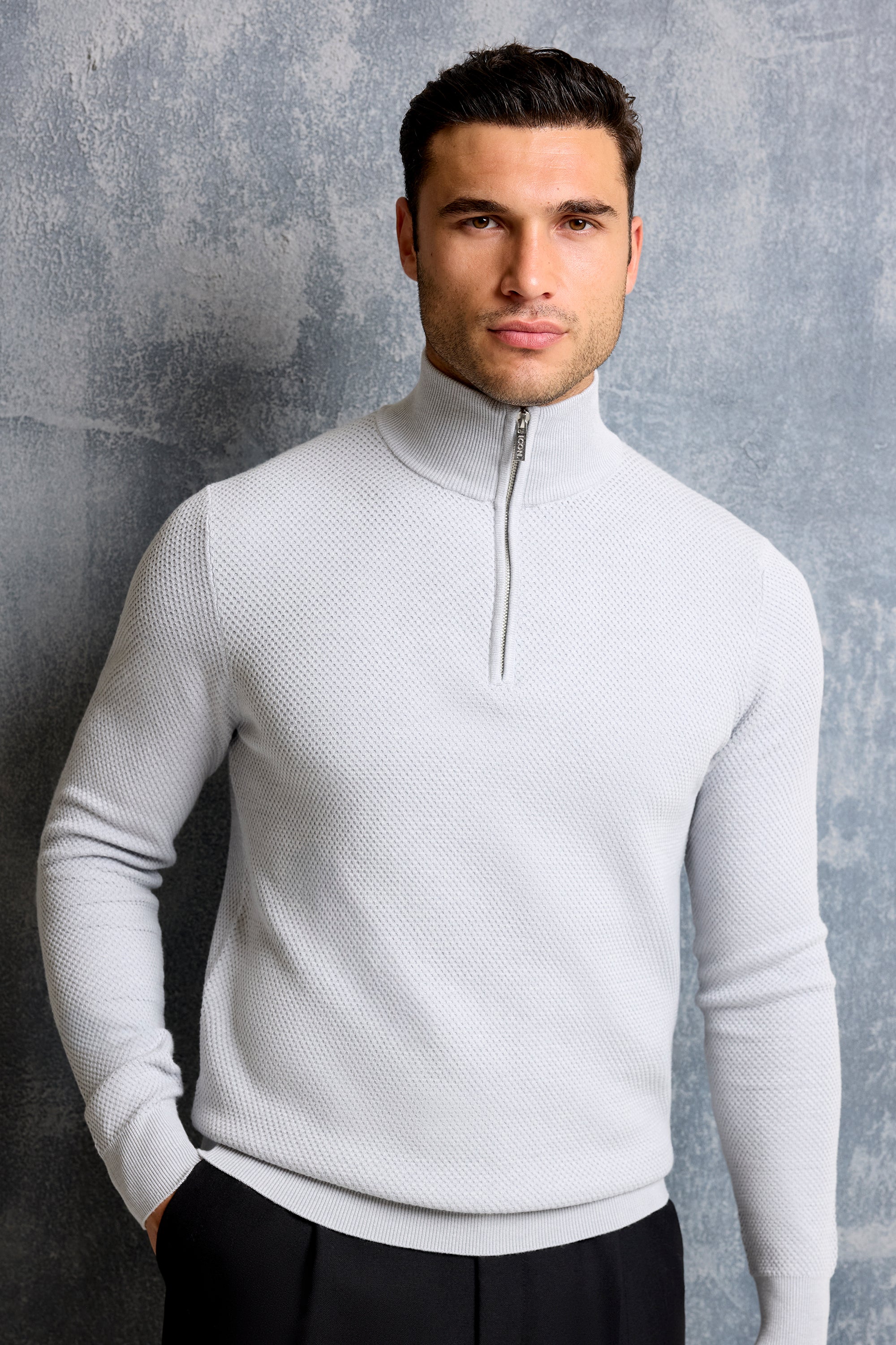 ZARVI FABIO QUARTER ZIP SWEATER