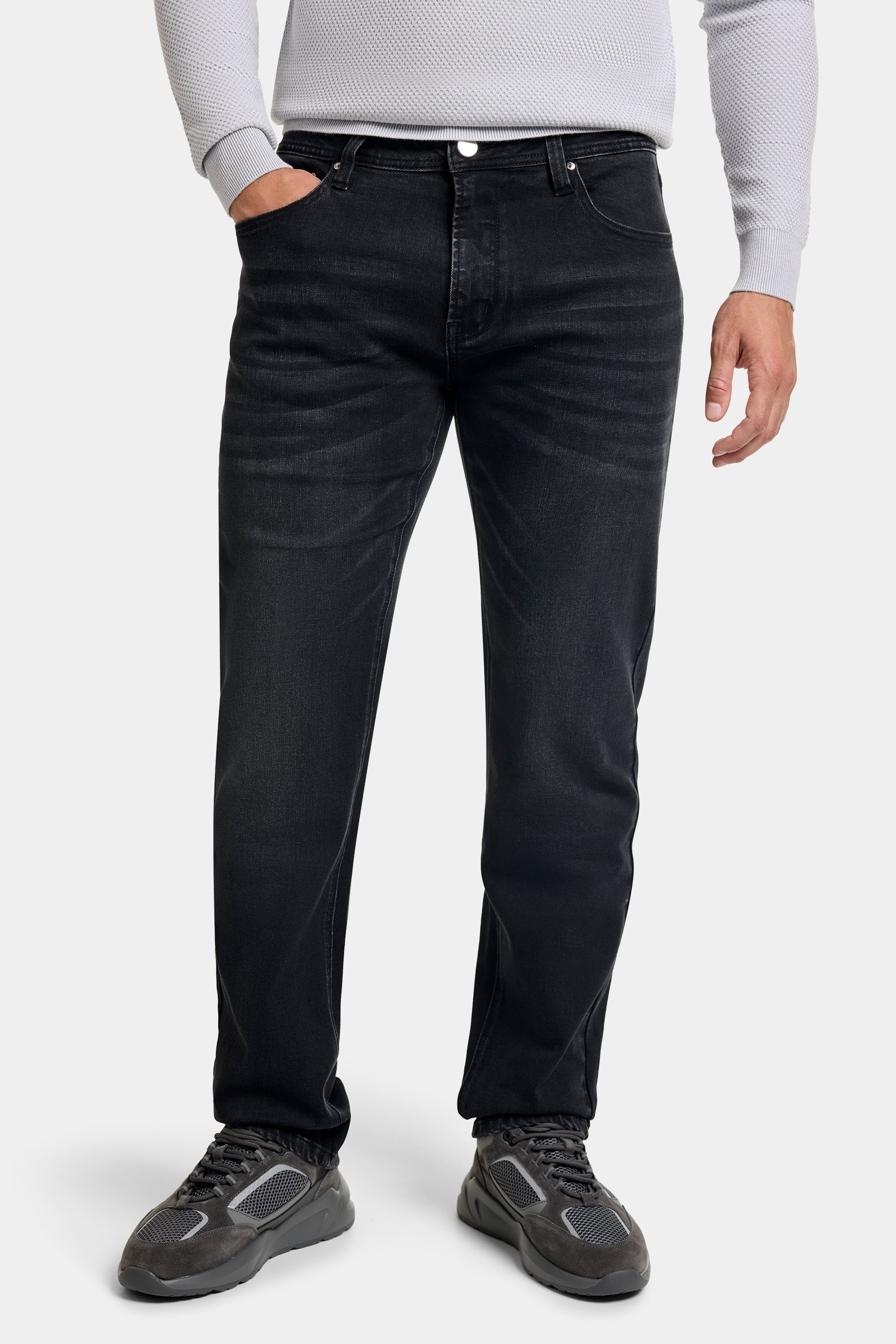 THE MATTEO SLIM JEANS