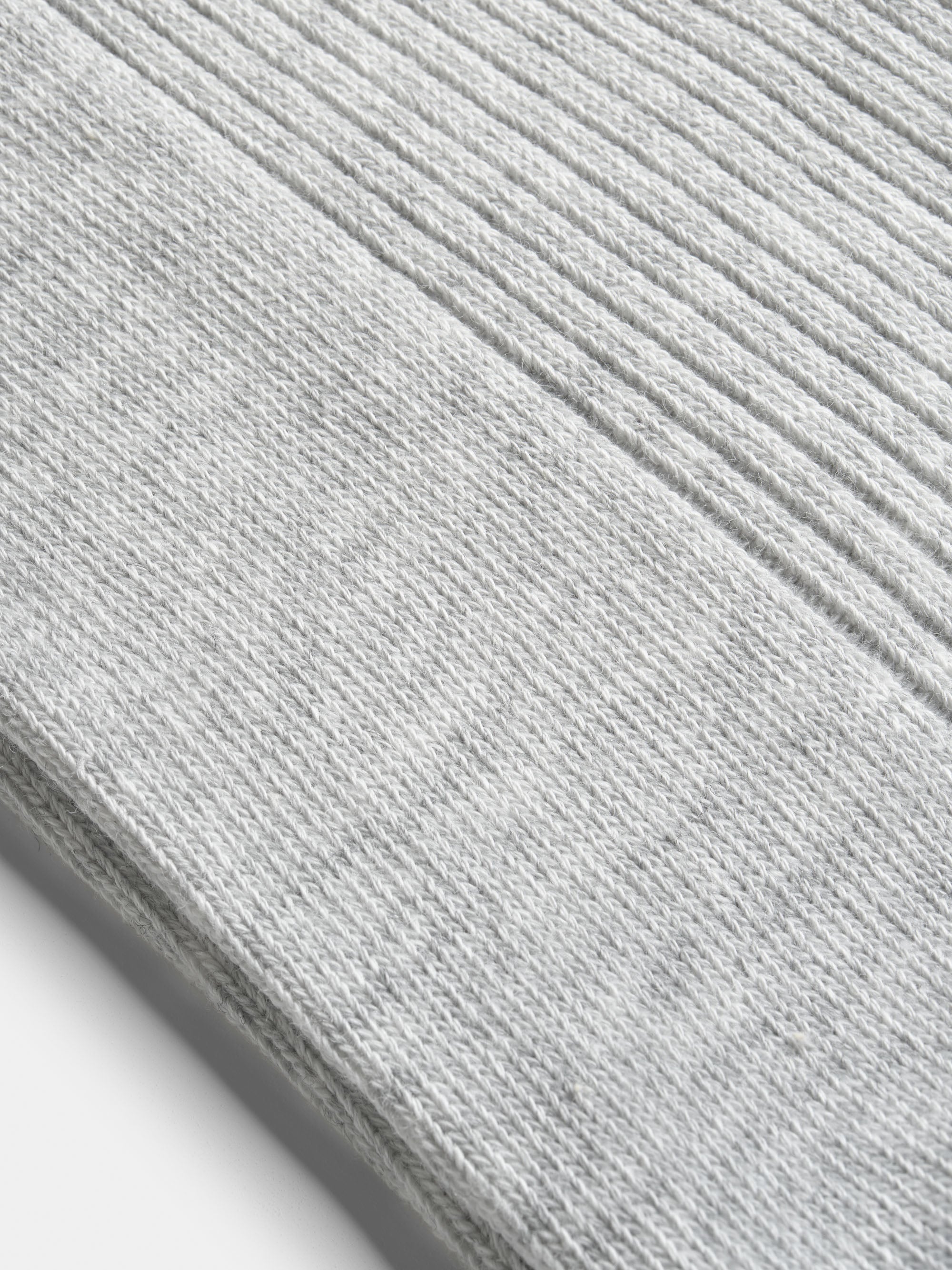 ZARVI CAMEO RIBBED ANKLE SOCKS