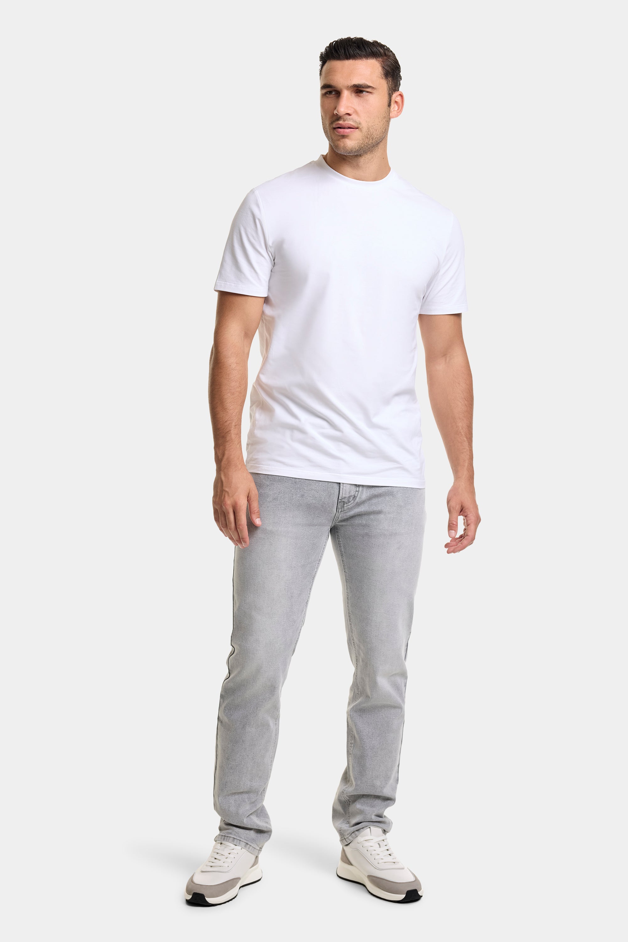 THE MATTEO SLIM JEANS