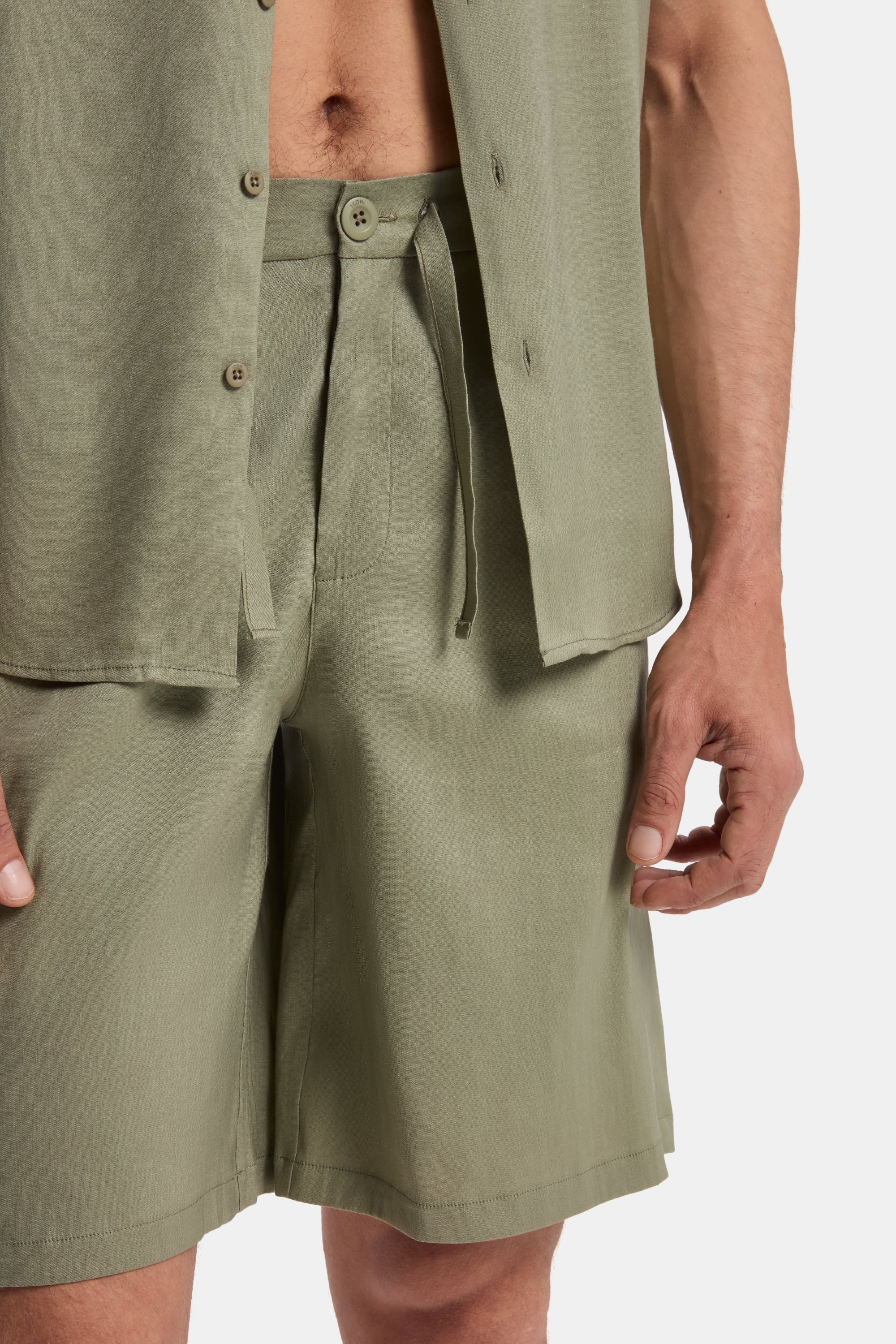 THE LINEN SHORTS