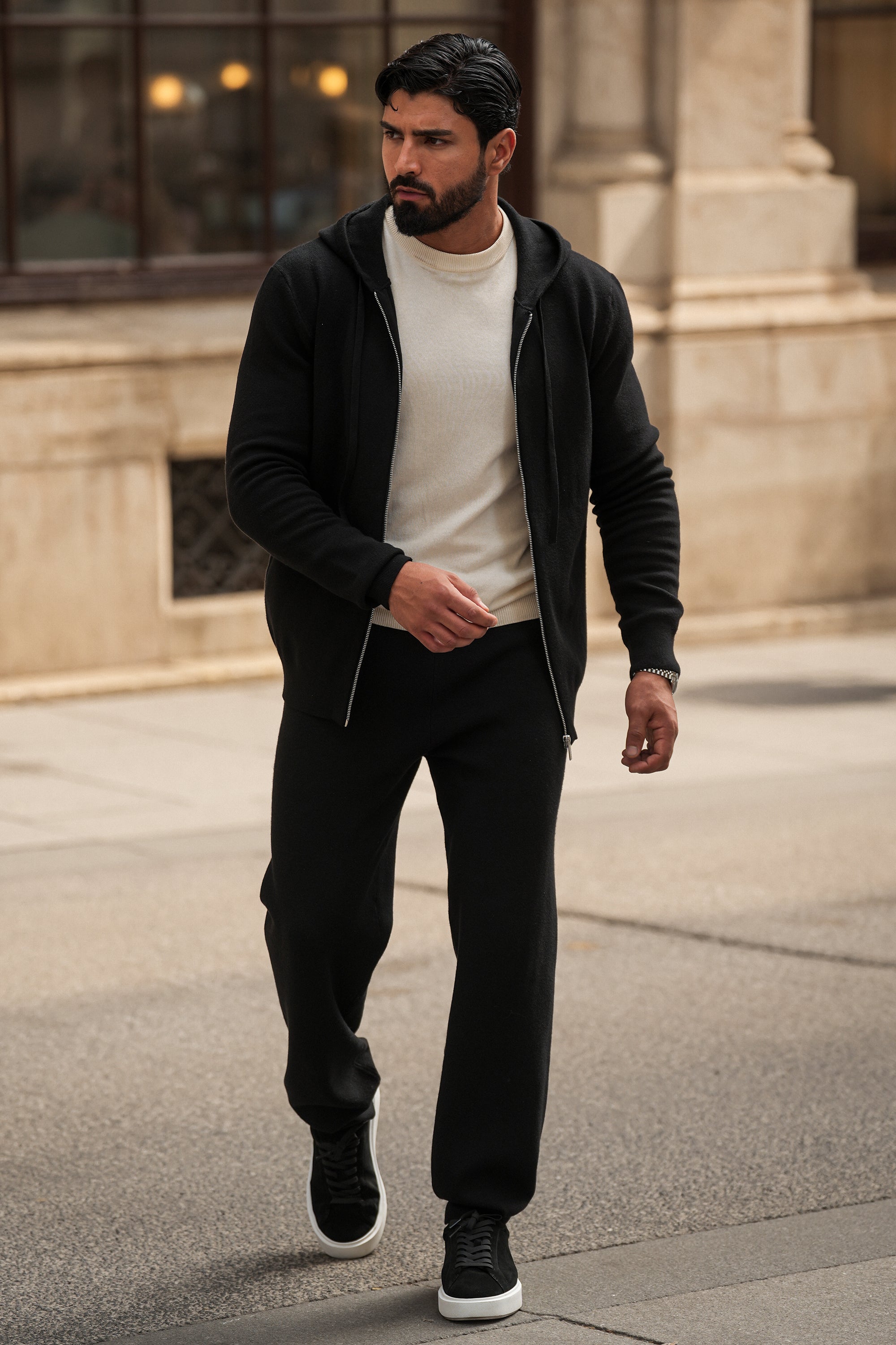 ZARVI ELITE CASHMERE JOGGER