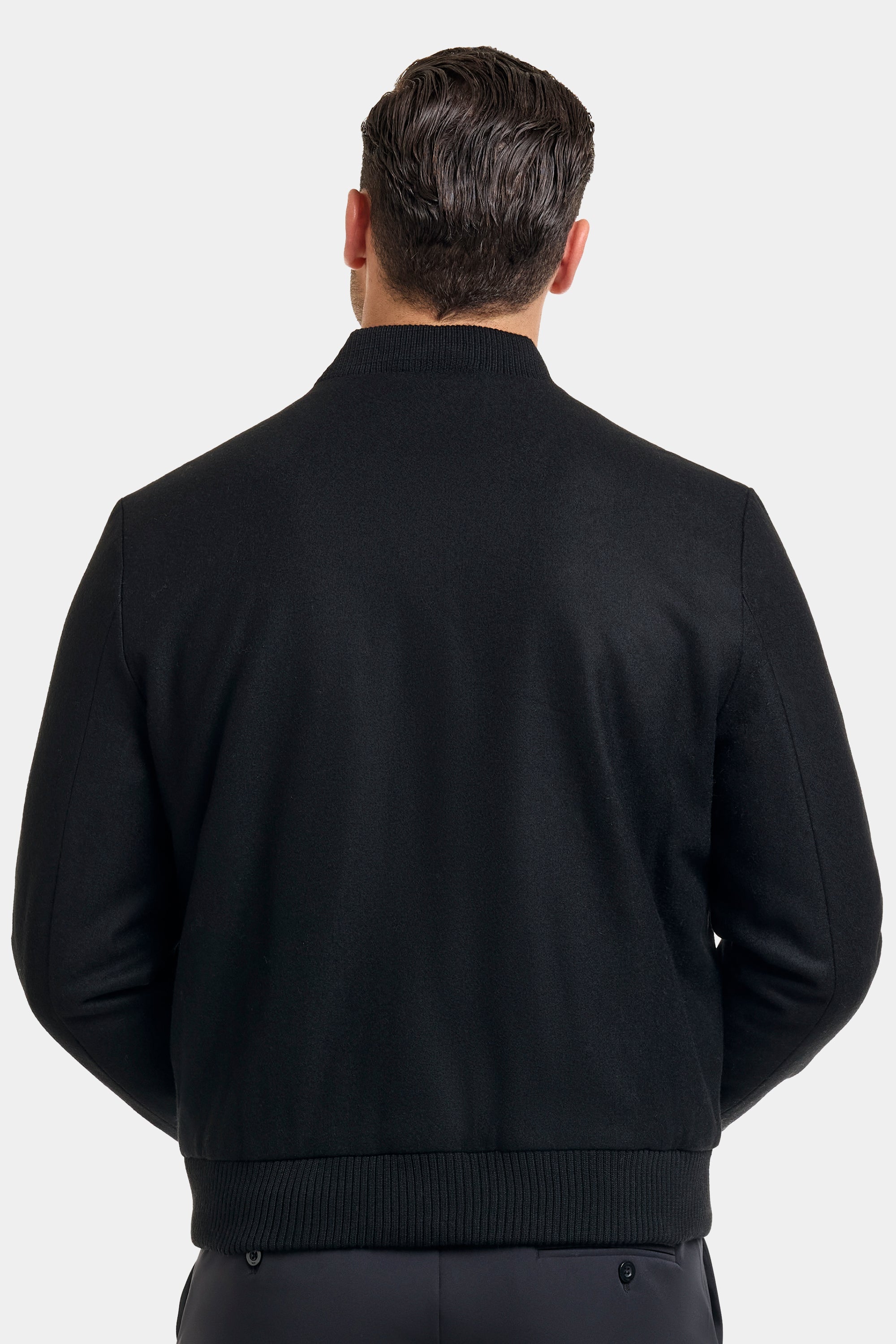 LA VESTE UNIVERSITAIRE CIRO