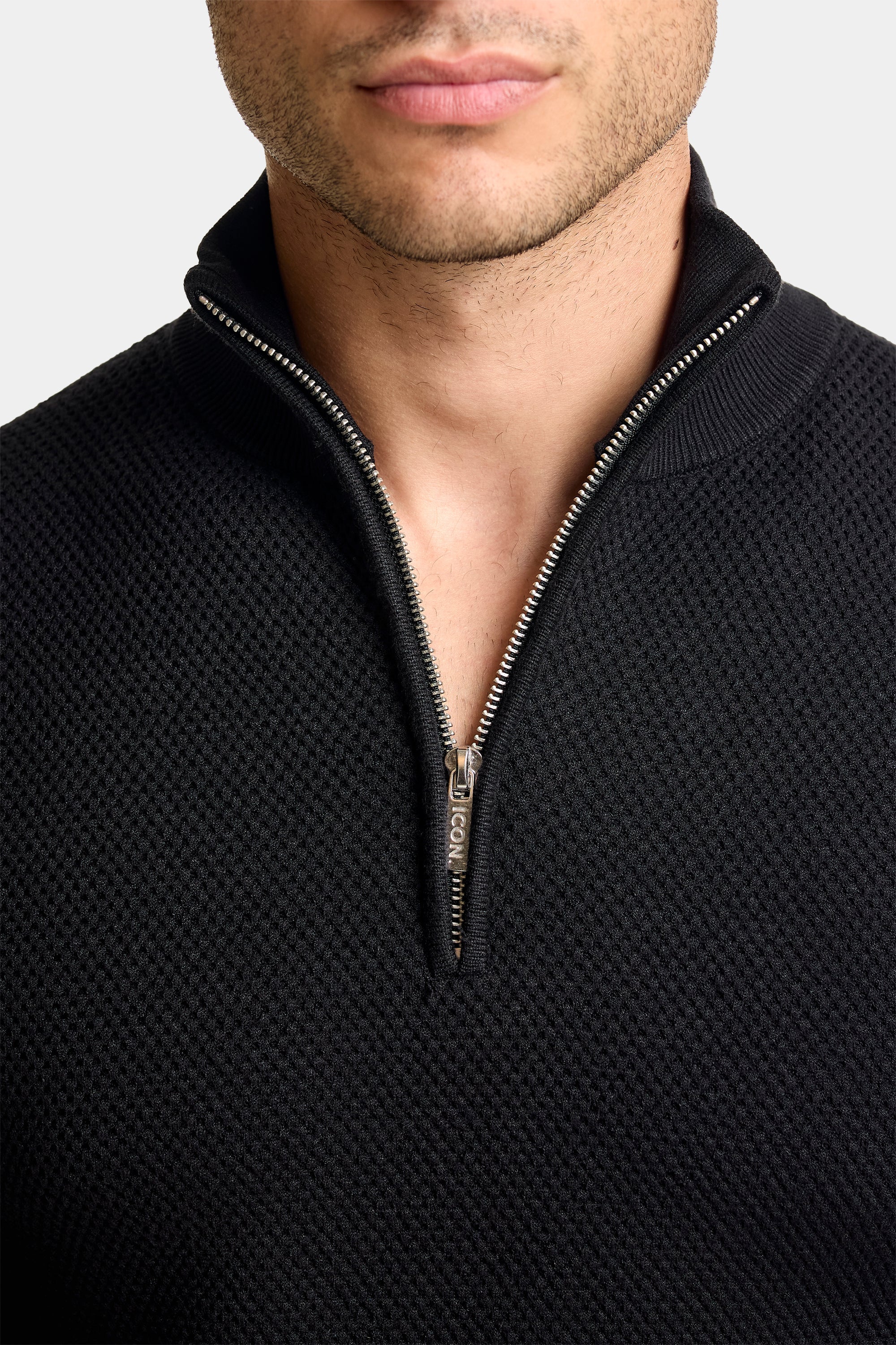 ZARVI FABIO QUARTER ZIP SWEATER