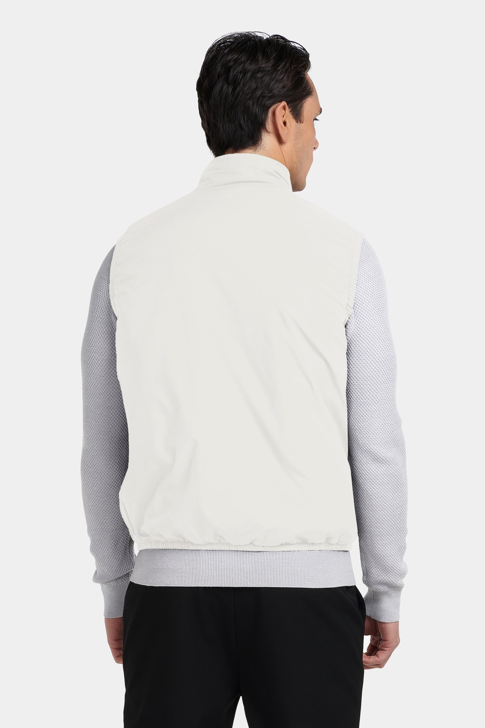 THE TRAVEL BODY WARMER