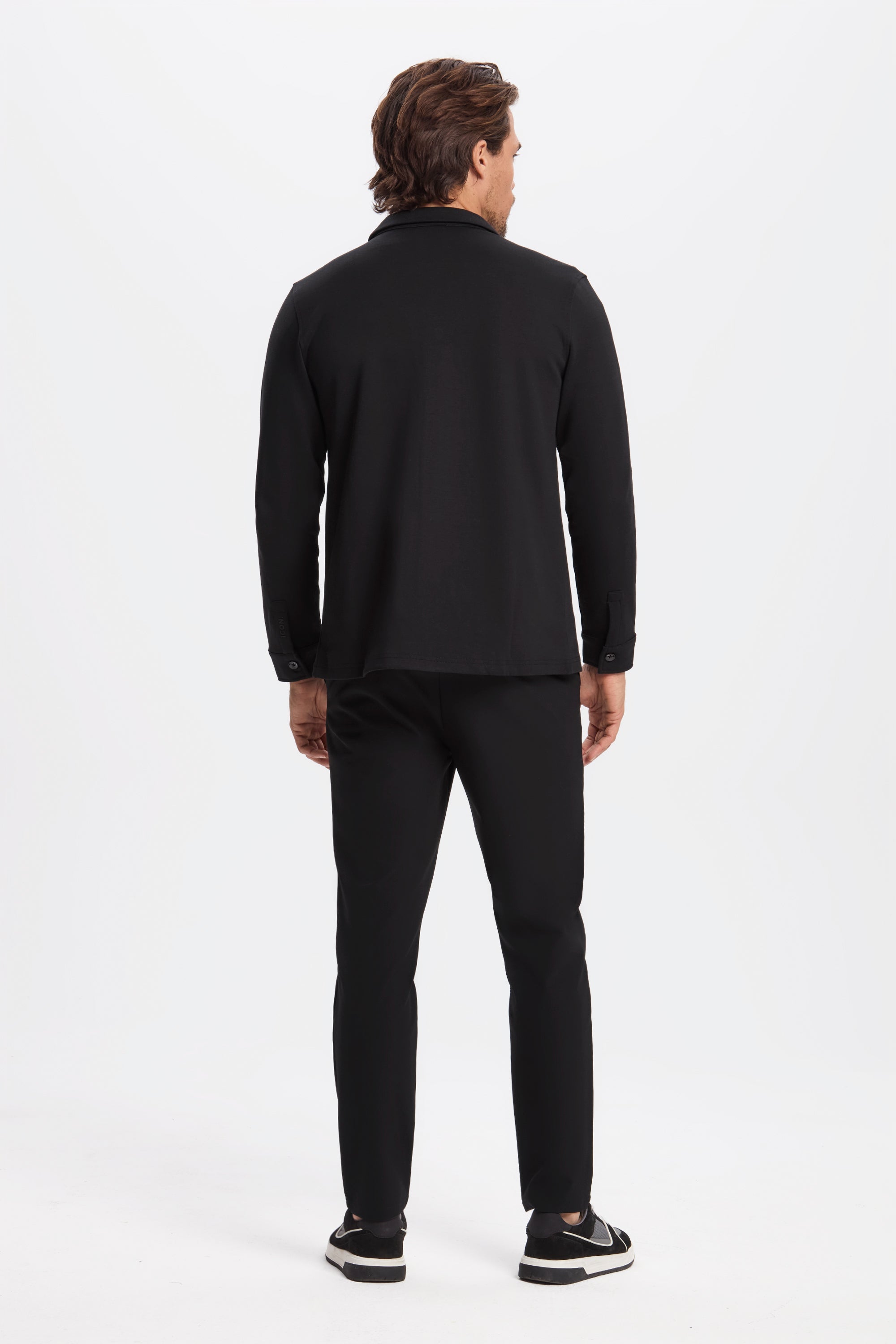 THE ATHLETIC OVERSHIRT