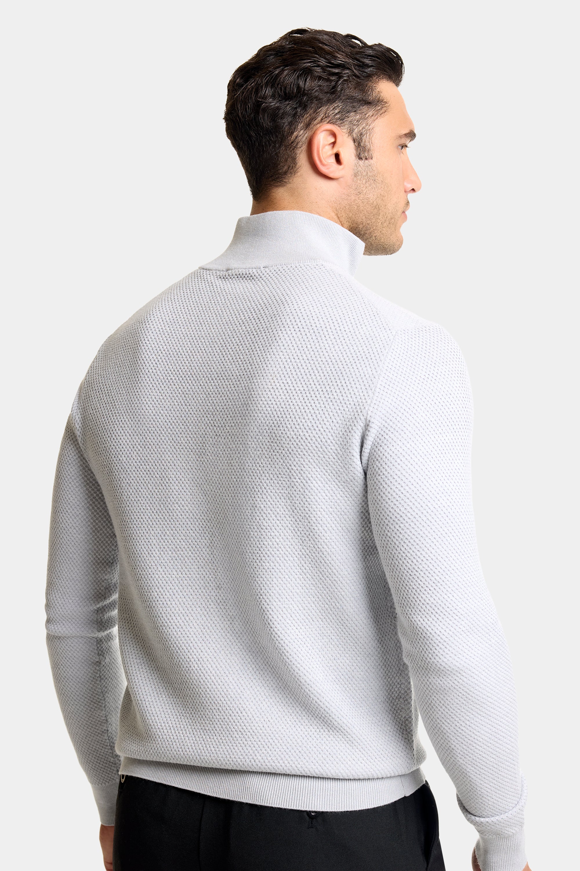 ZARVI FABIO QUARTER ZIP SWEATER