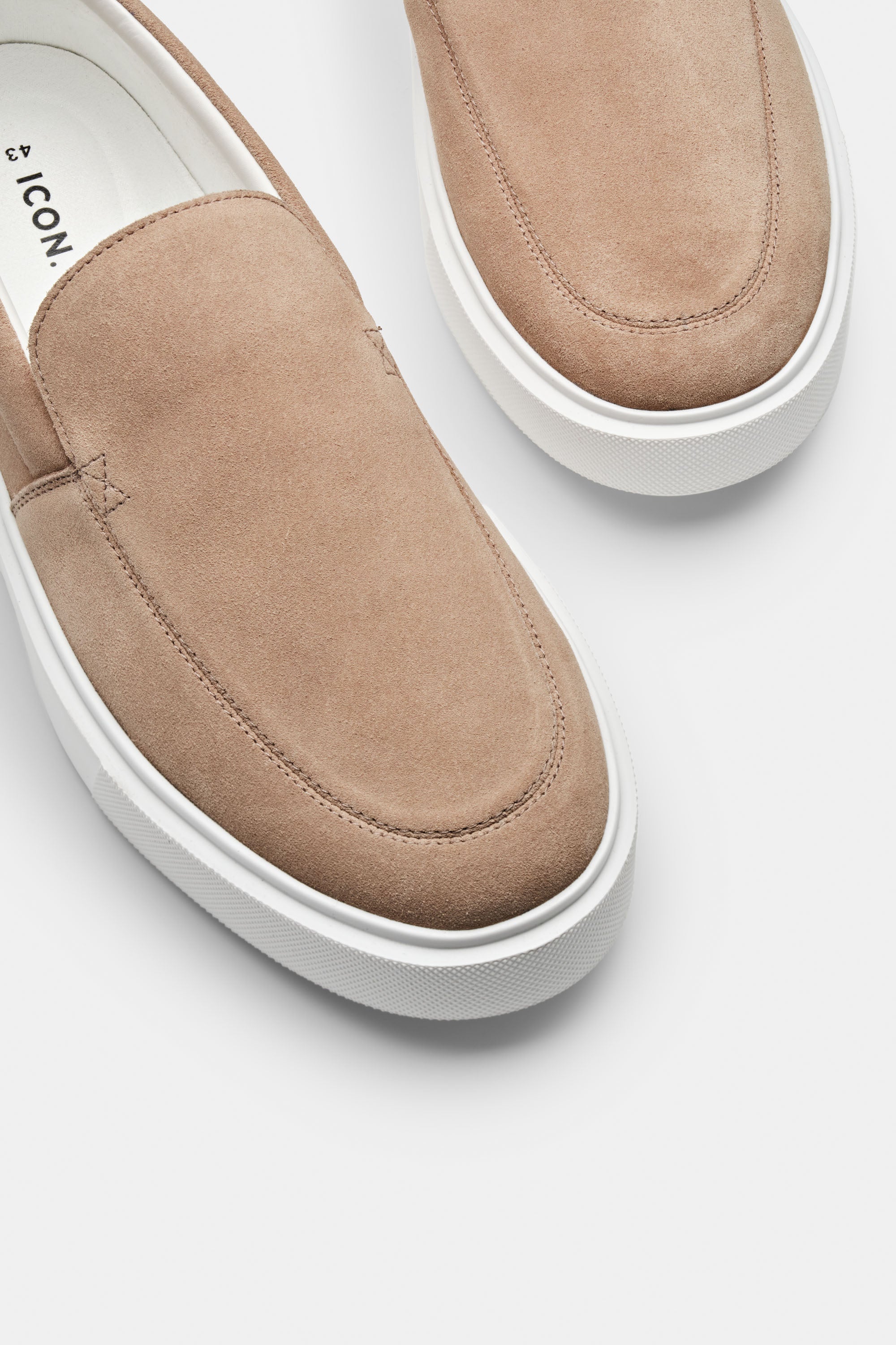 ZARVI CLASSIC SUEDE SLIP ON