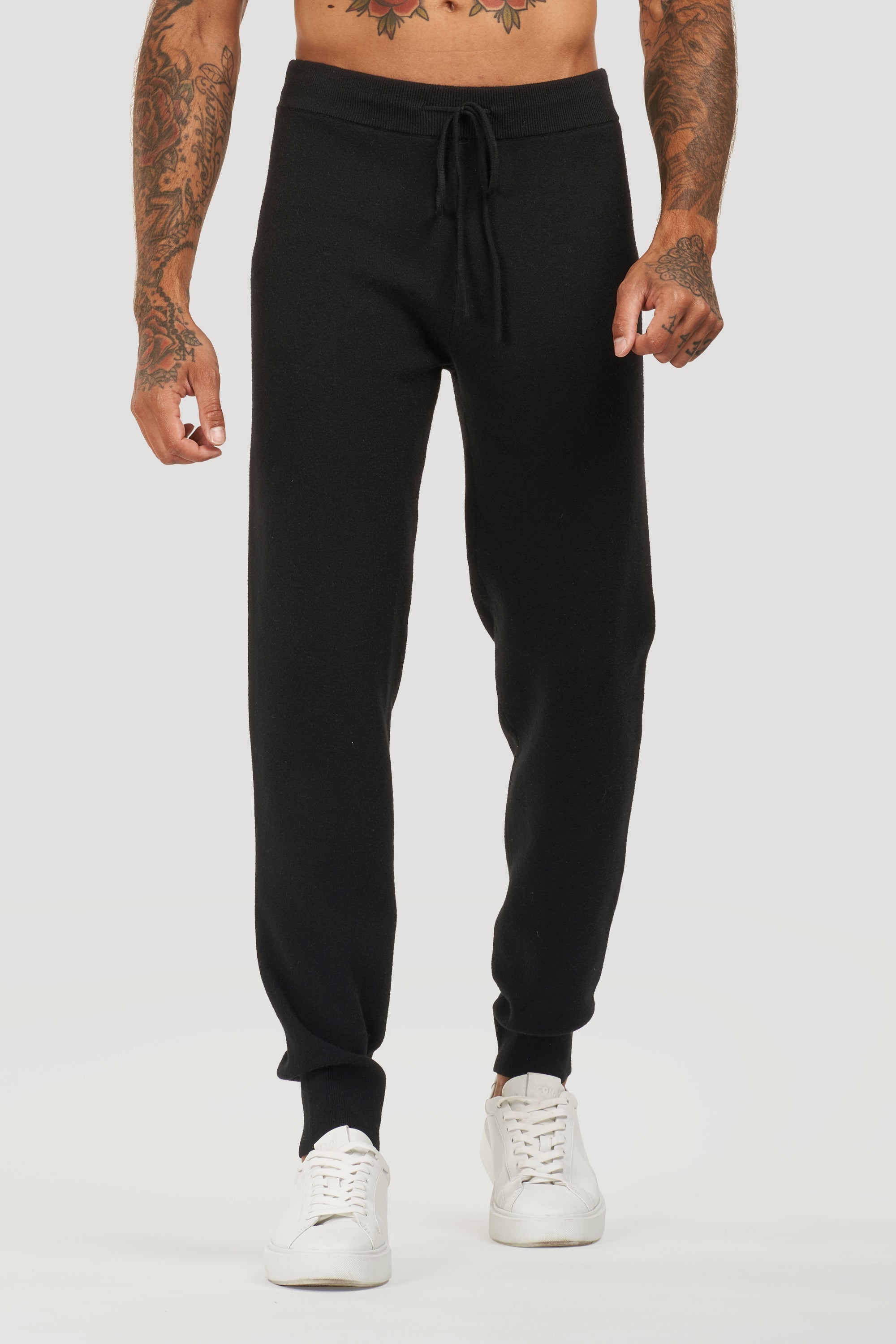 ZARVI ELITE CASHMERE JOGGER