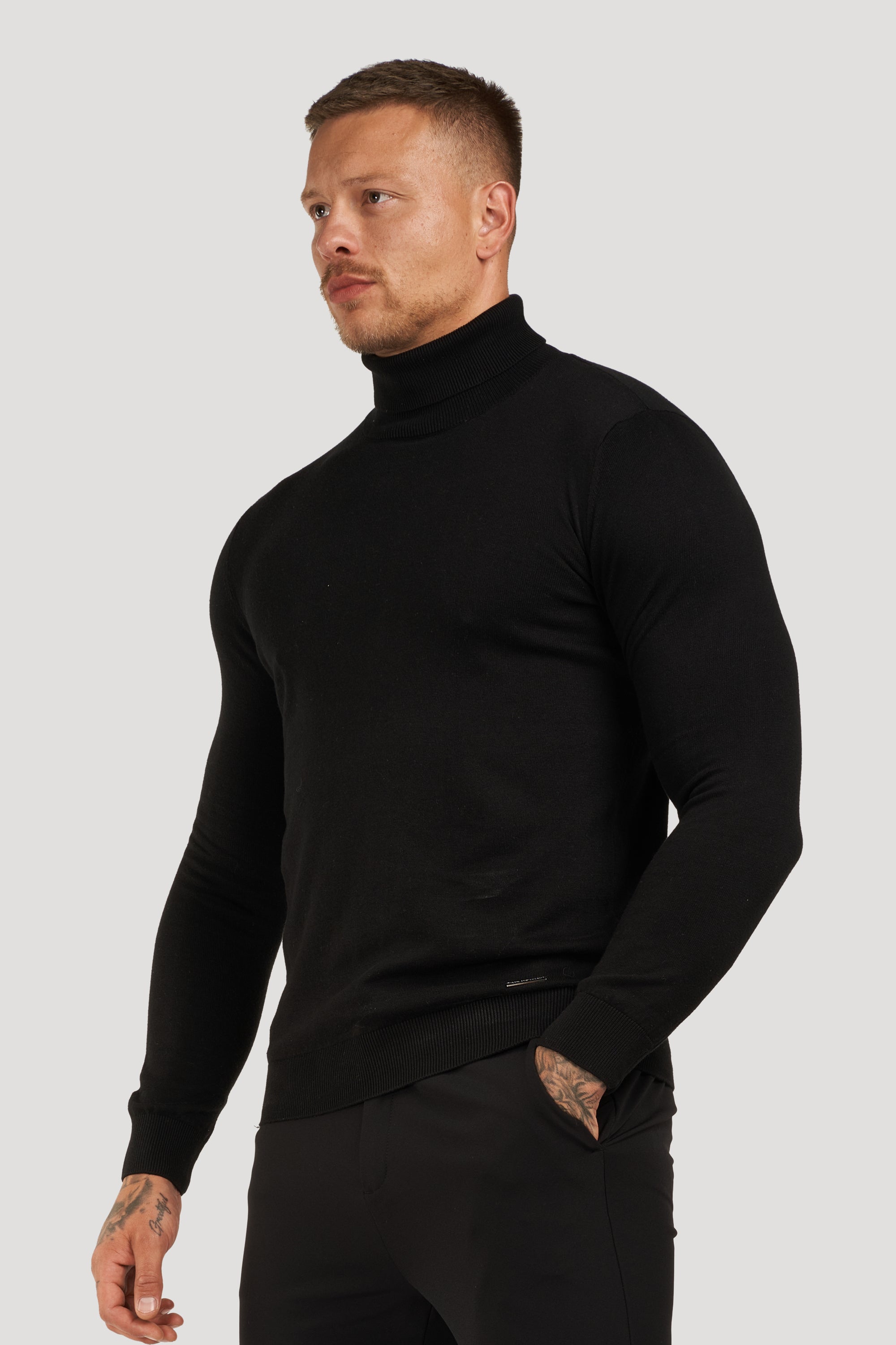 ZARVI ARTURO TURTLENECK