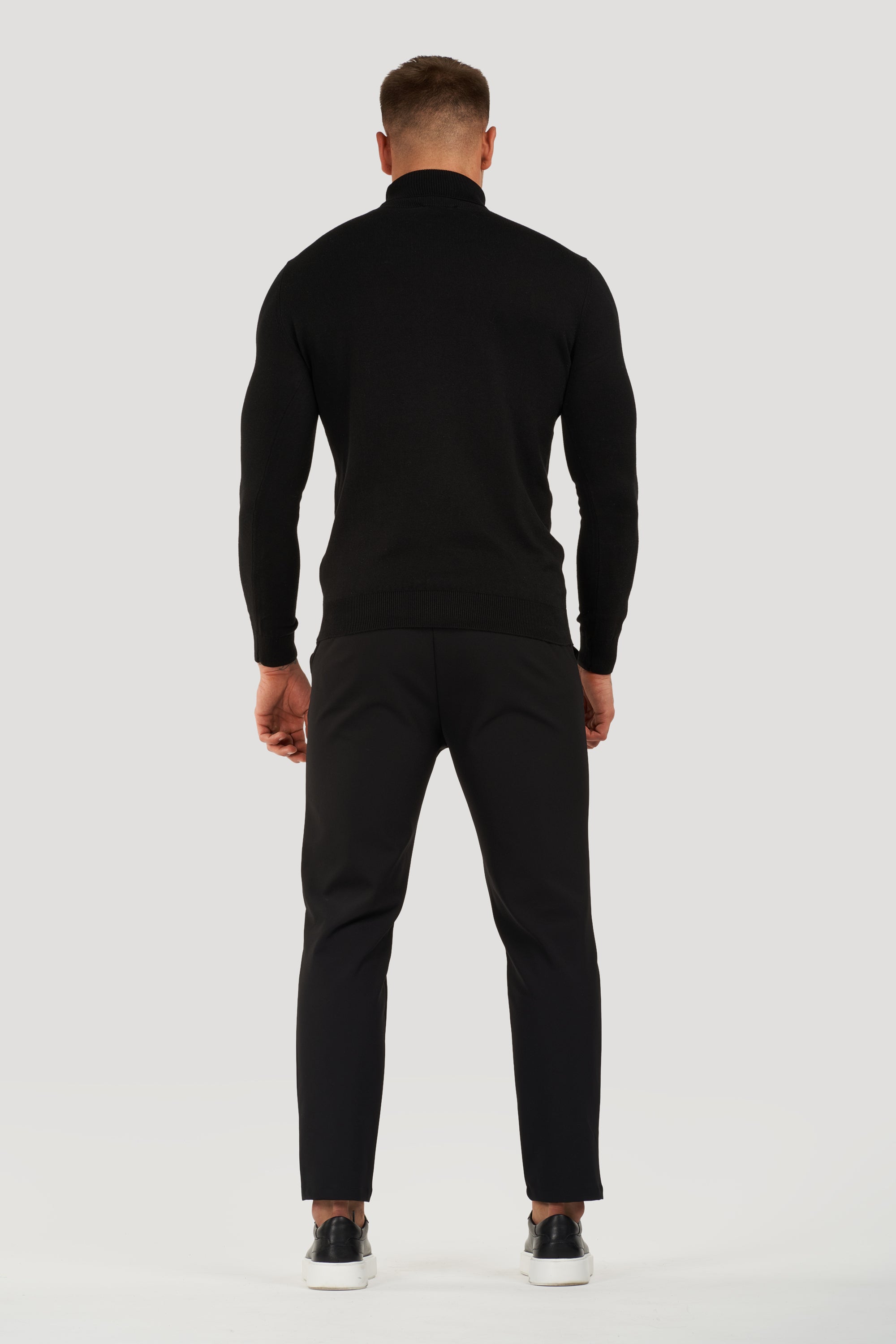 ZARVI ARTURO TURTLENECK