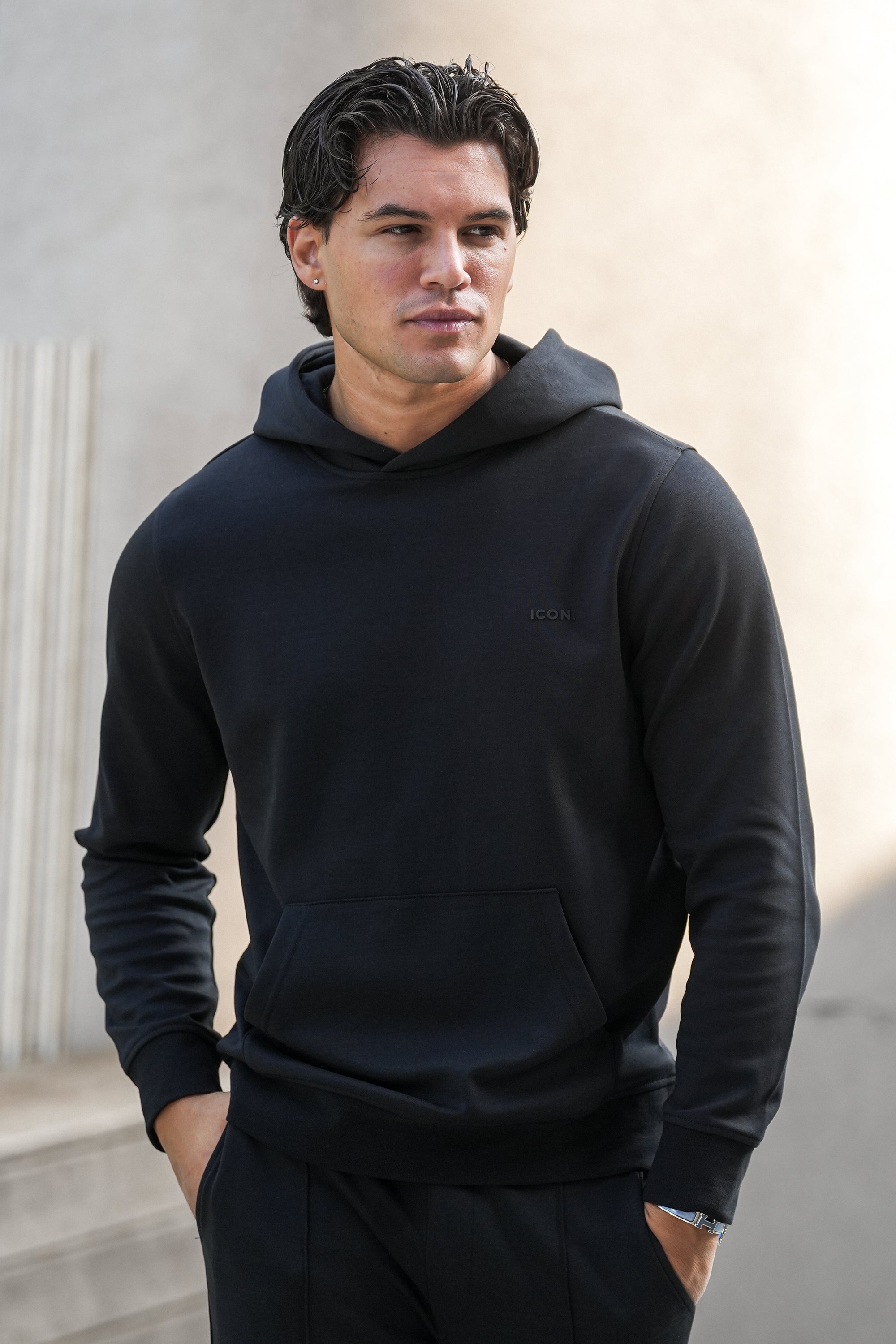 ZARVI ATHLETIC HOODIE