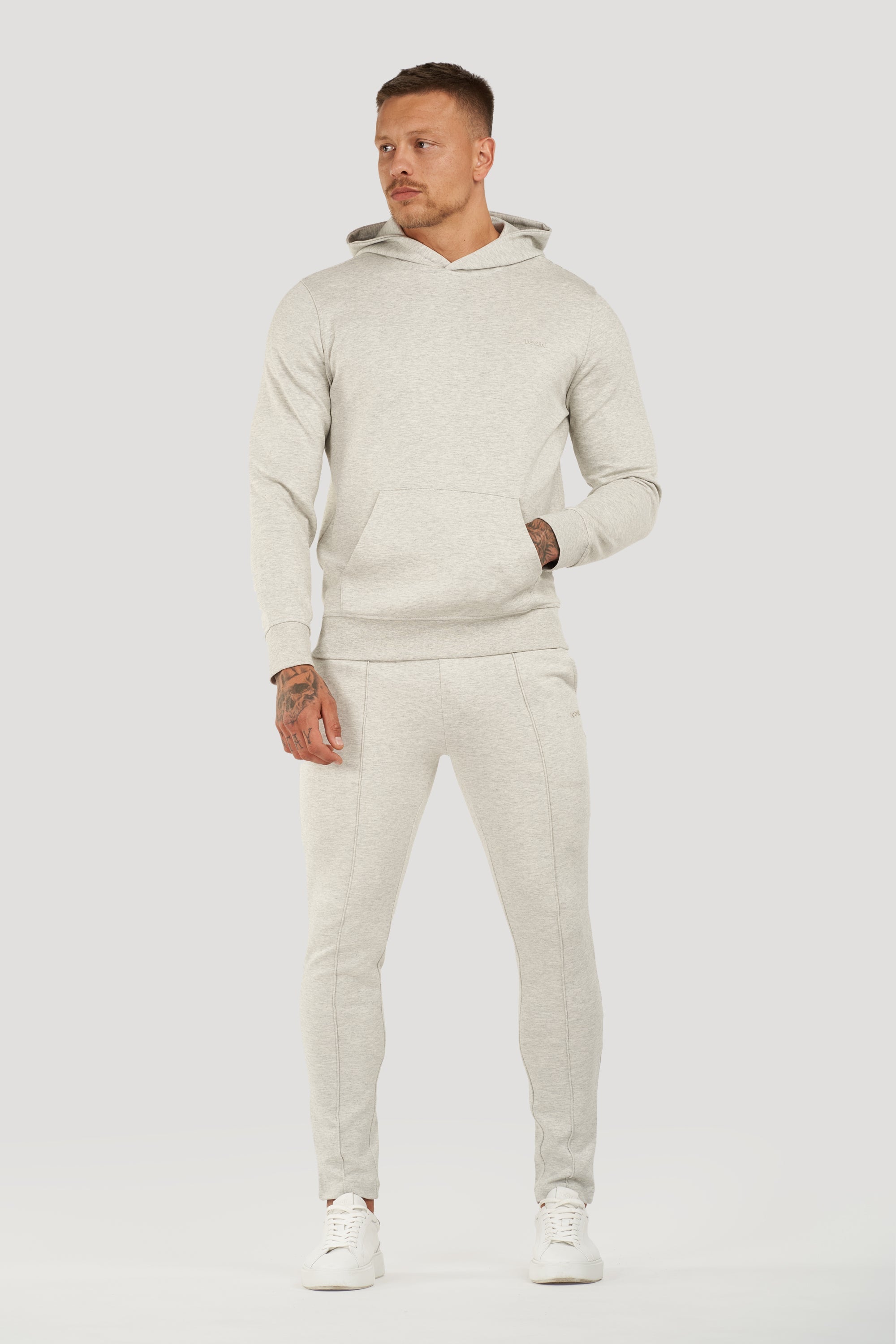 ZARVI ATHLETIC HOODIE