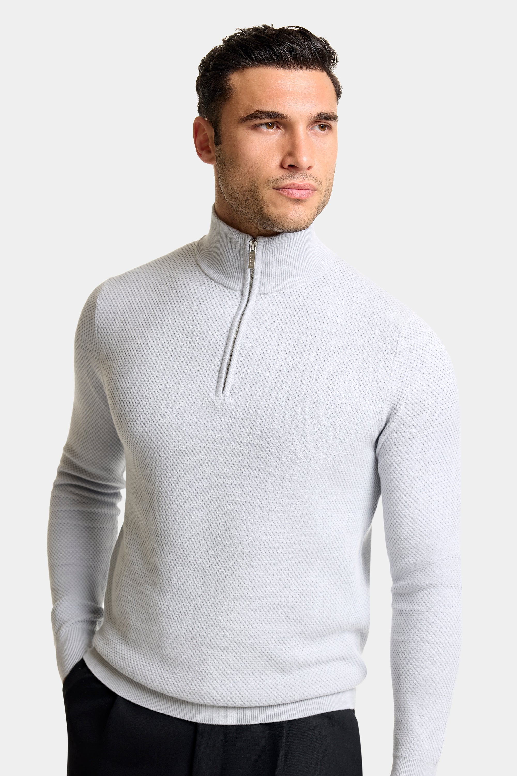 ZARVI FABIO QUARTER ZIP SWEATER