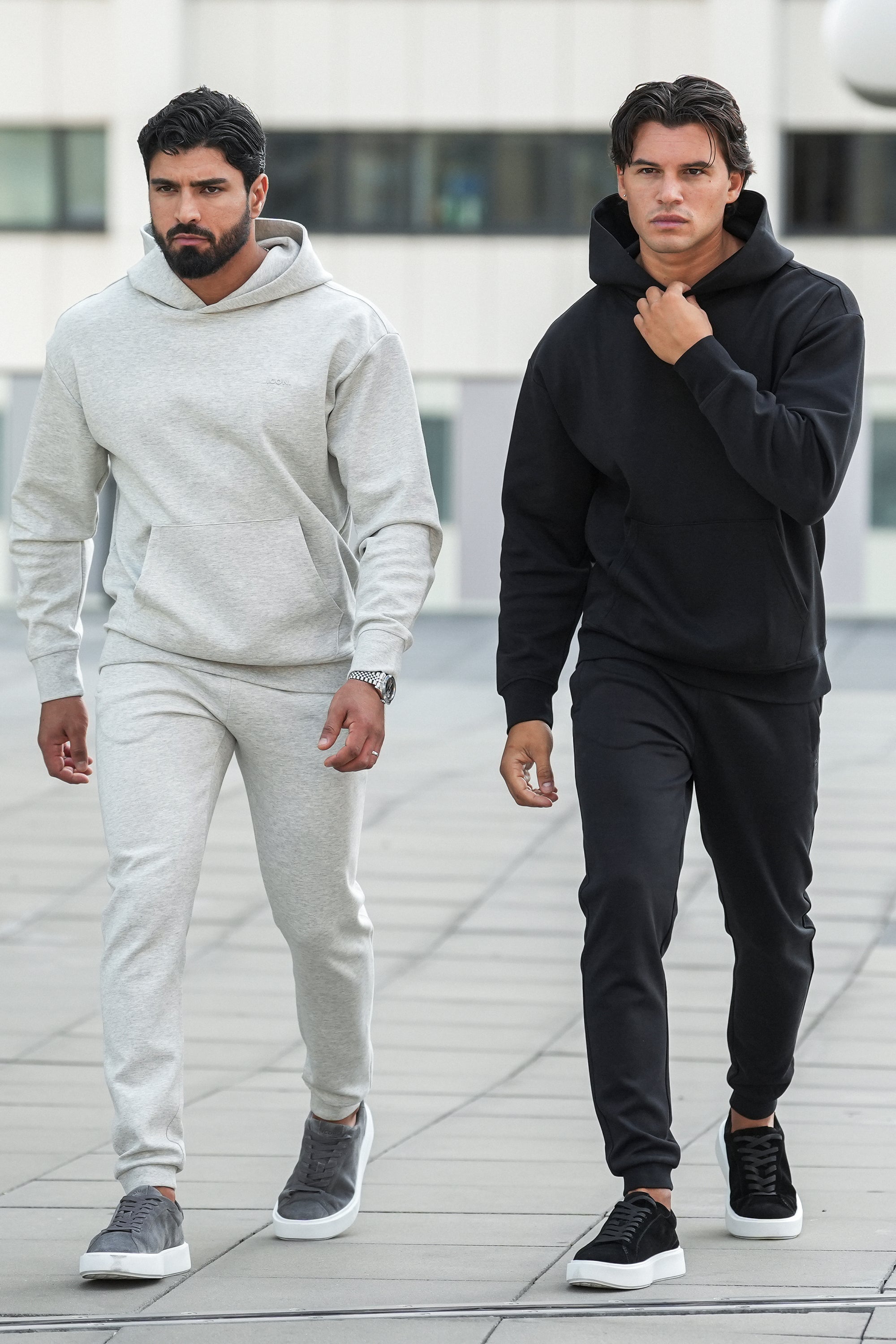 ZARVI RELAXED HOODIE