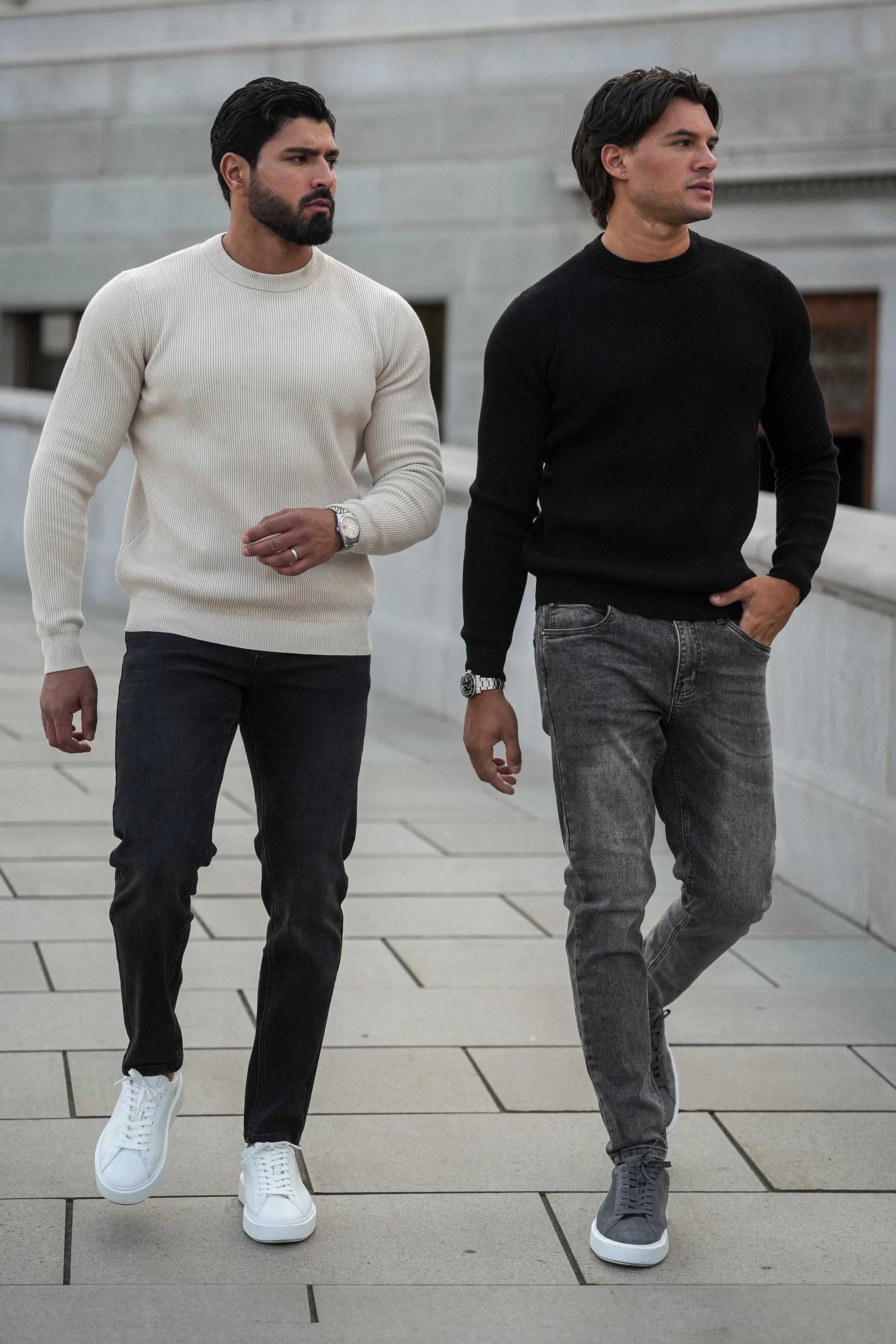 ZARVI RENZO CREWNECK SWEATER