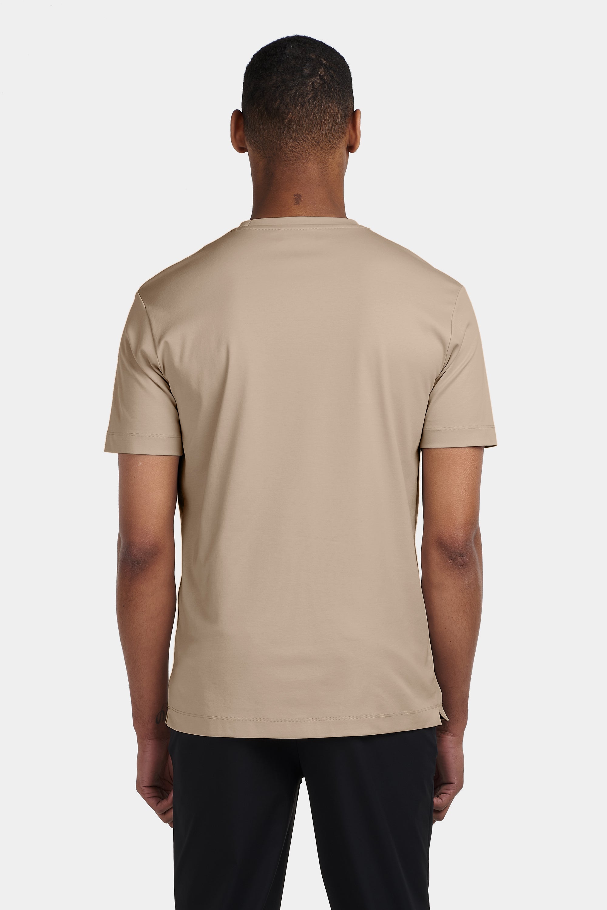 ZARVI LUXE T-SHIRT
