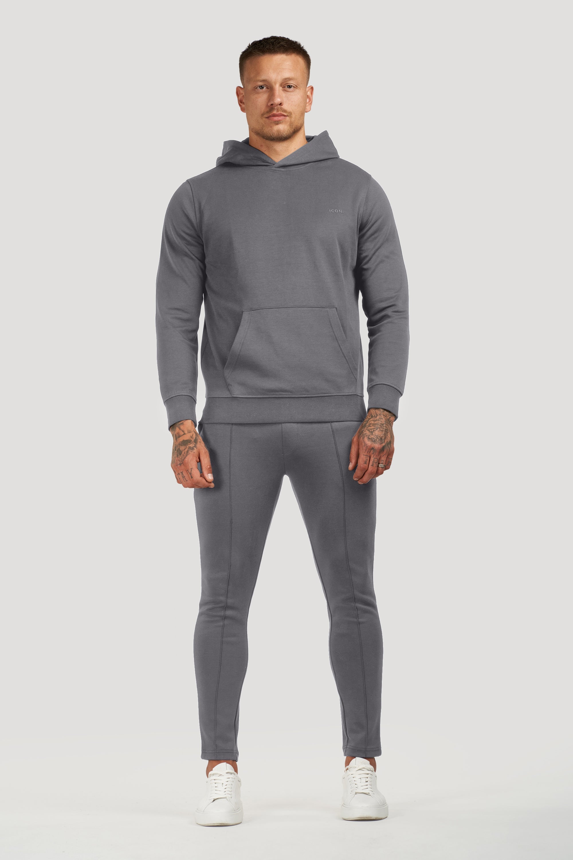 ZARVI ATHLETIC HOODIE