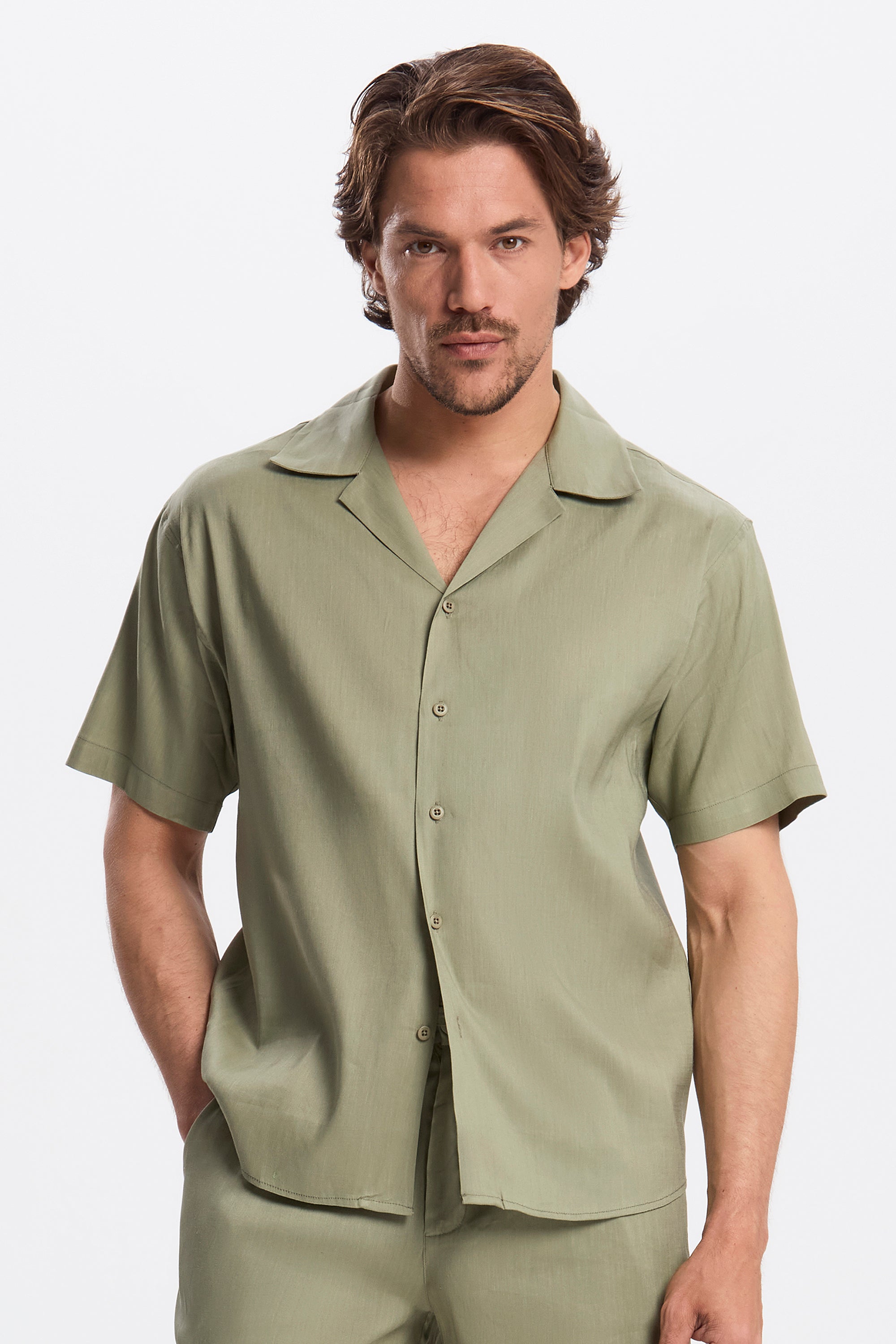 THE LINEN SS SHIRT
