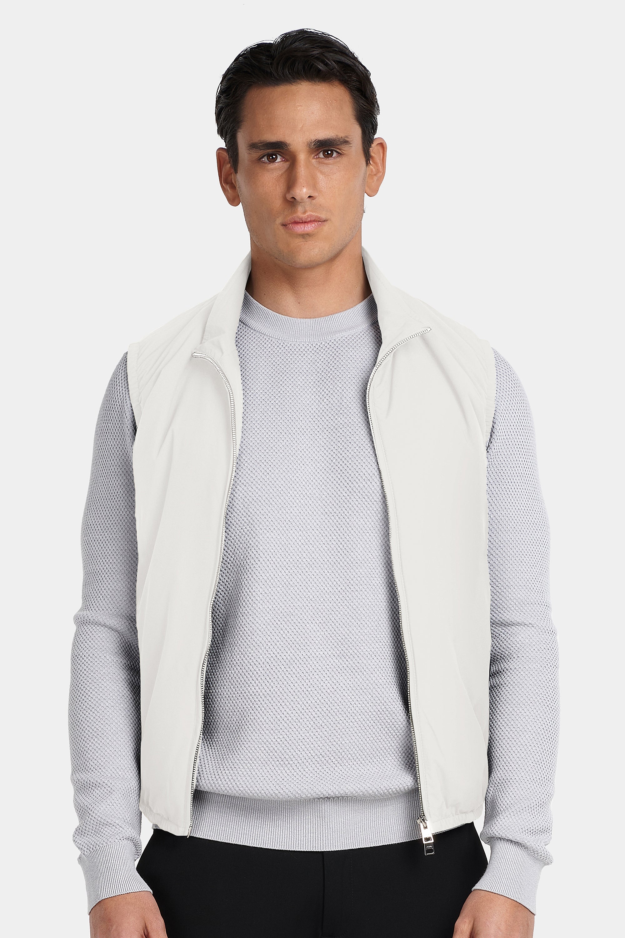 THE TRAVEL BODY WARMER