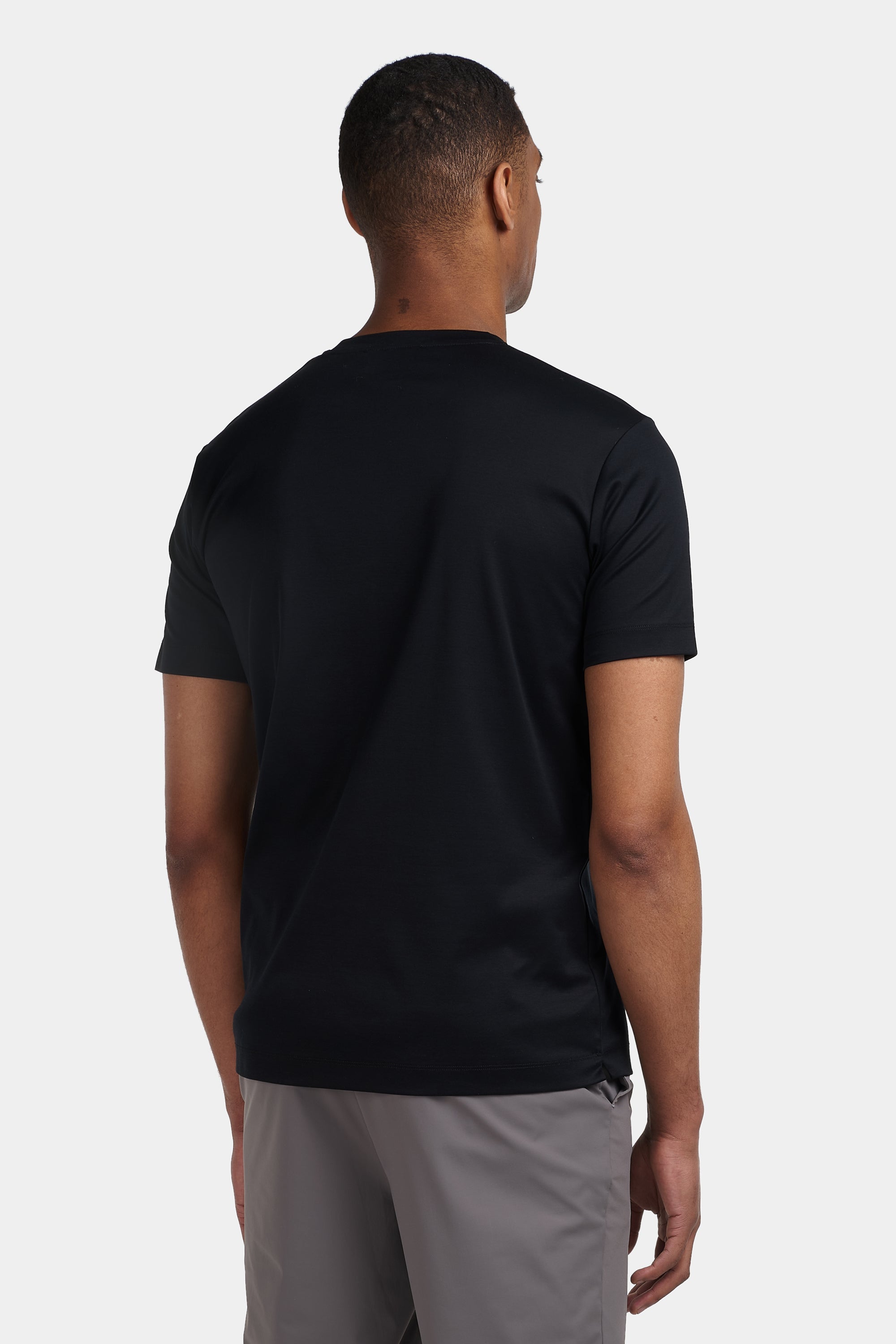 ZARVI LUXE T-SHIRT