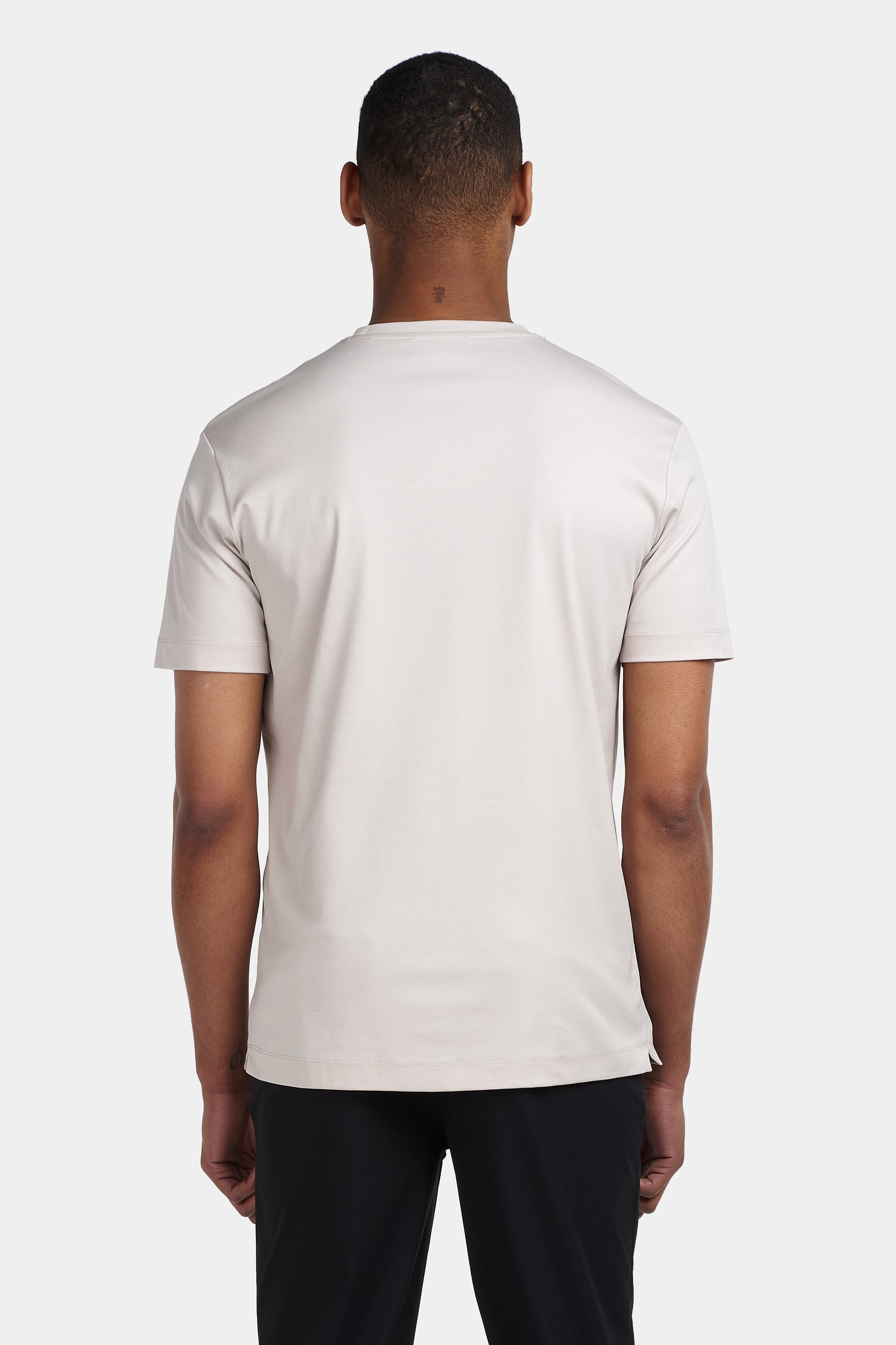 ZARVI LUXE T-SHIRT