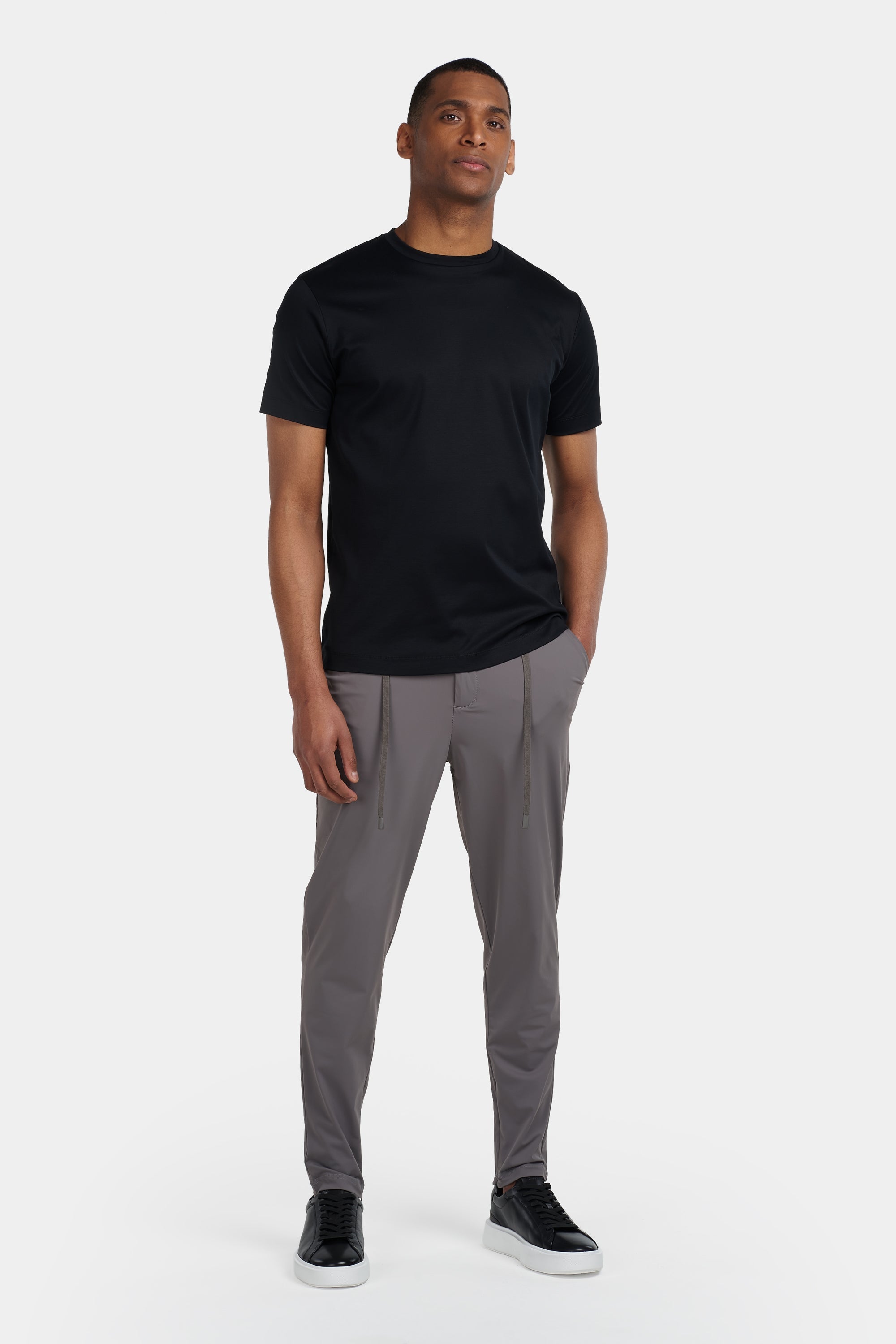 ZARVI LUXE T-SHIRT