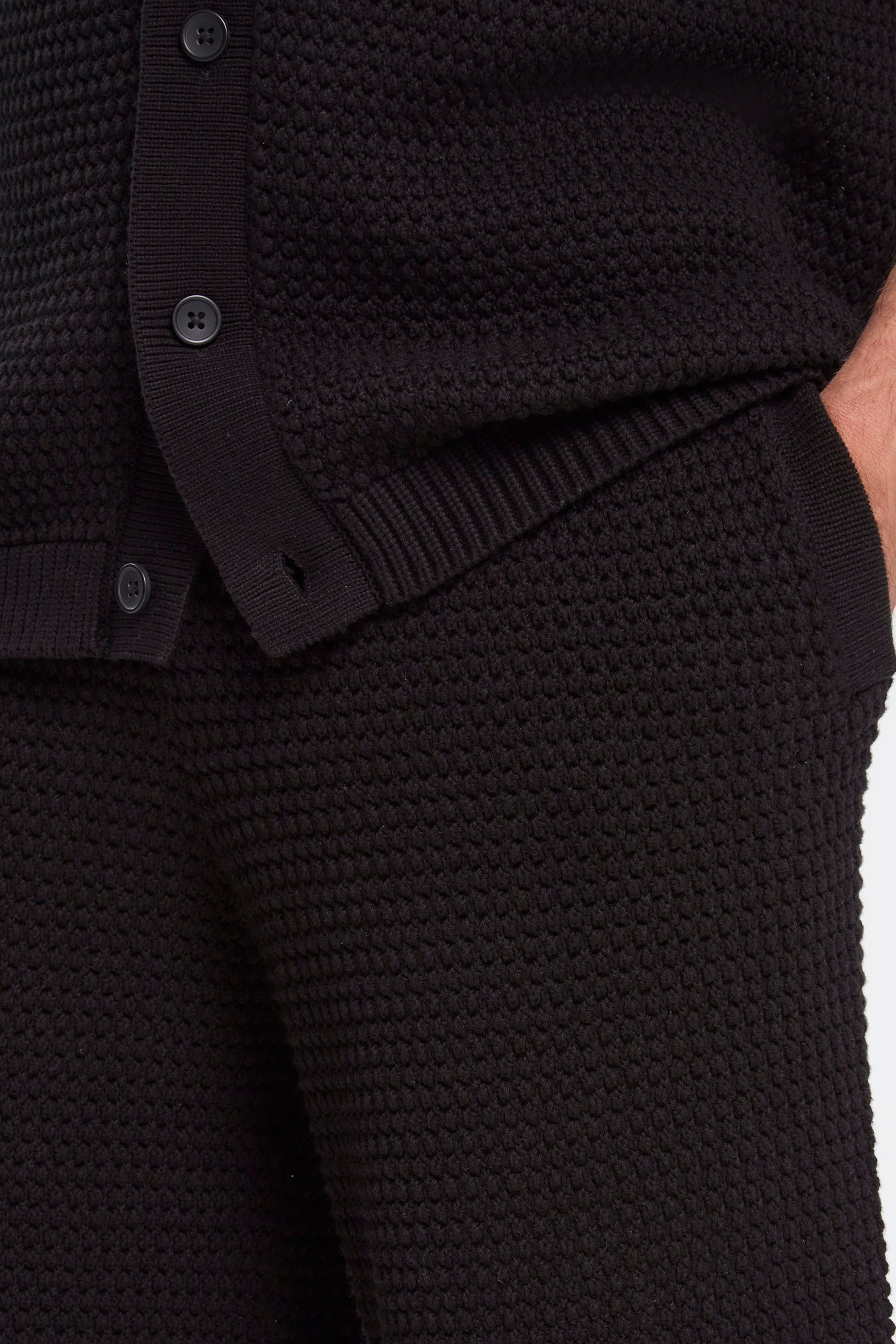 LE CHEMISE À MANCHES SANS CROCHET MATESE