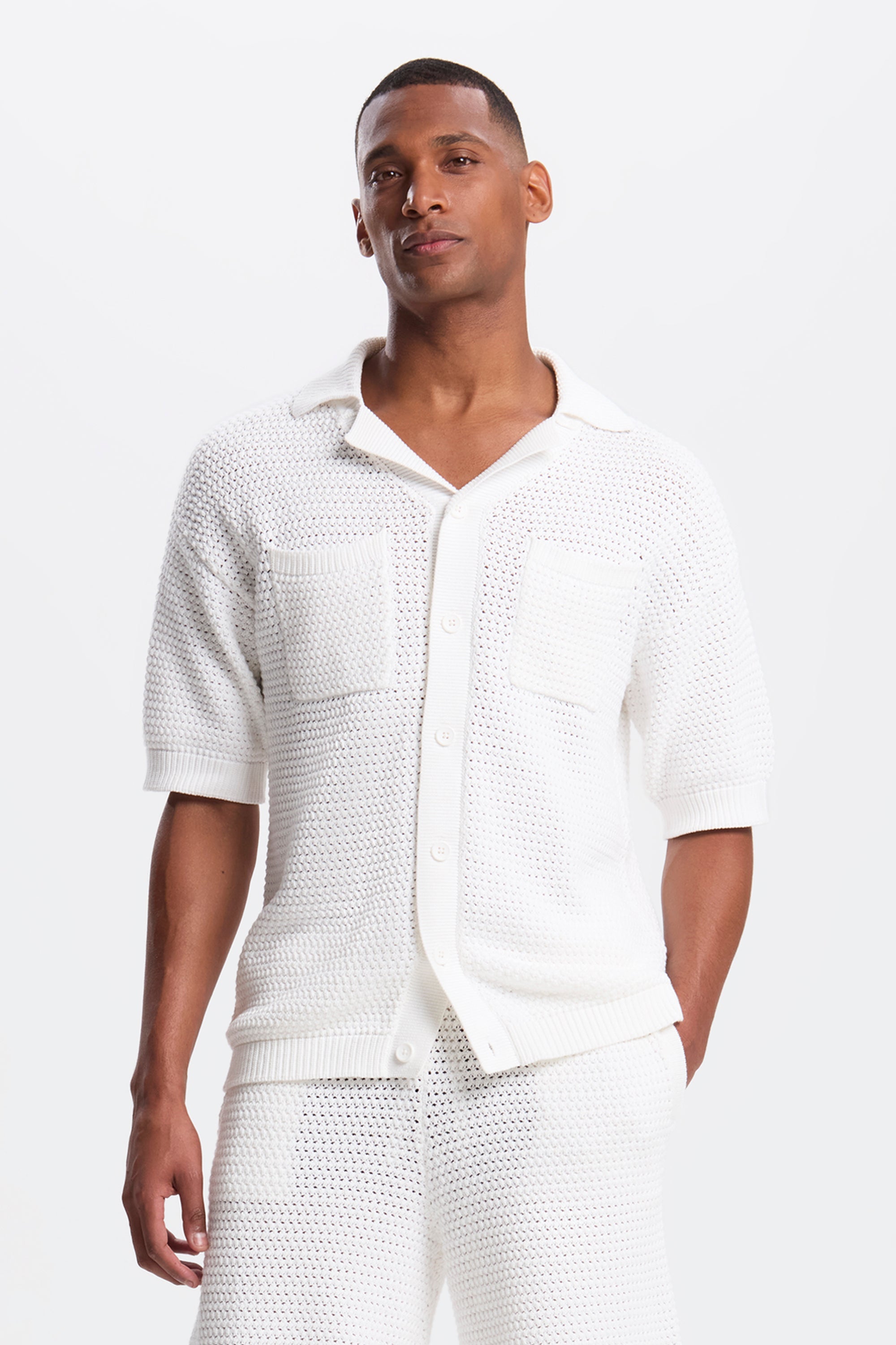 LE CHEMISE À MANCHES SANS CROCHET MATESE