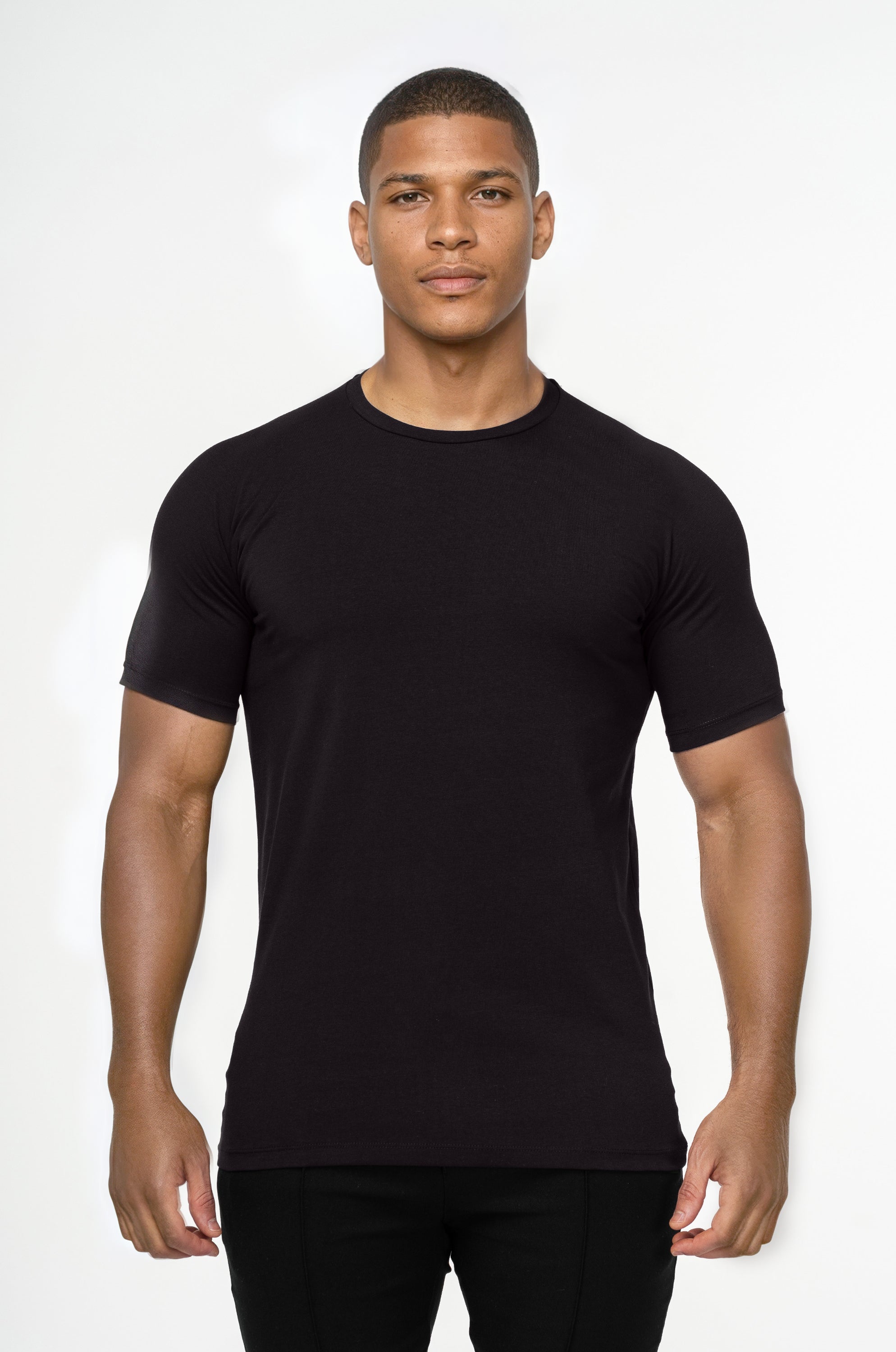 ZARVI ESSENTIAL T-SHIRT
