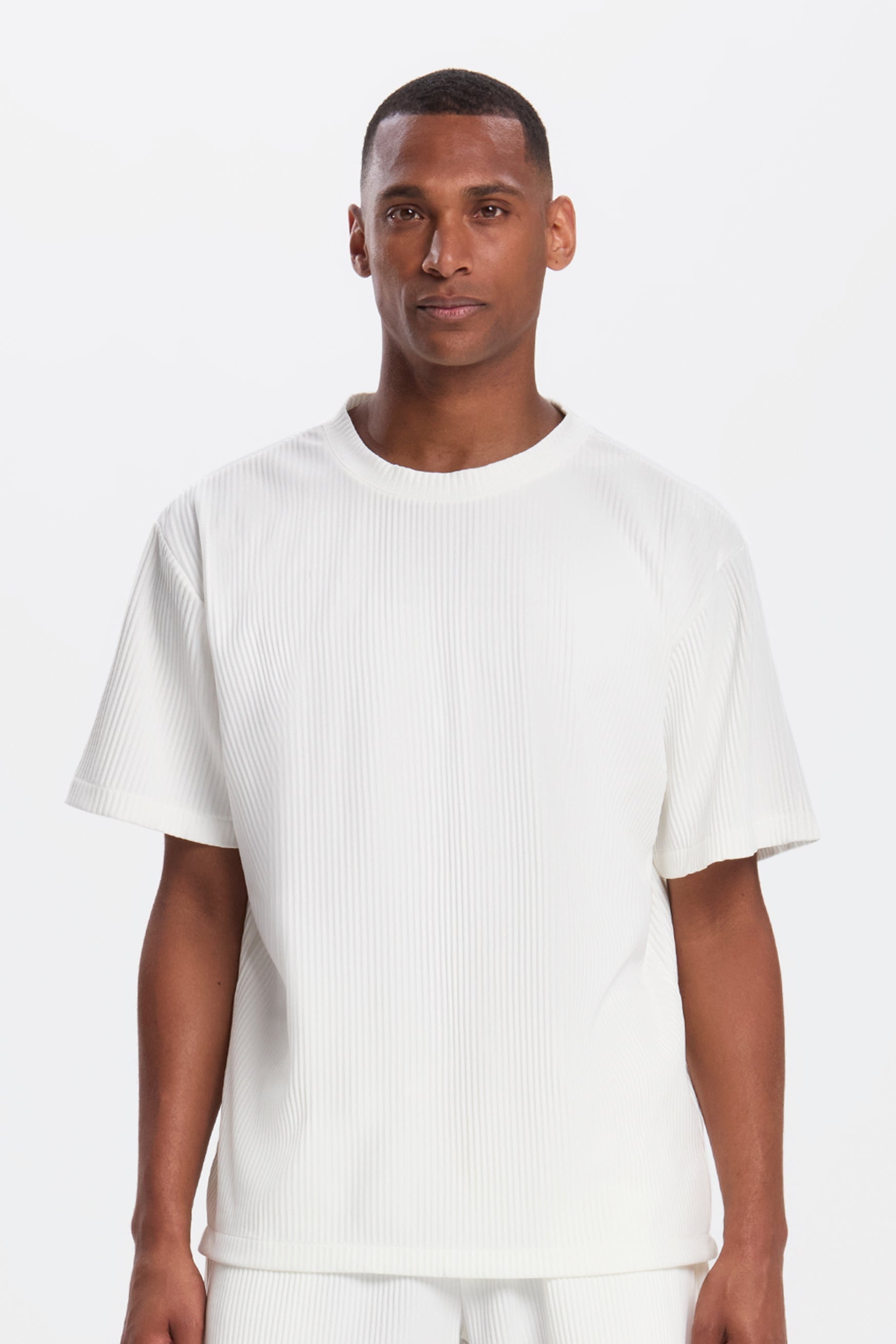 THE PLEATED T-SHIRT