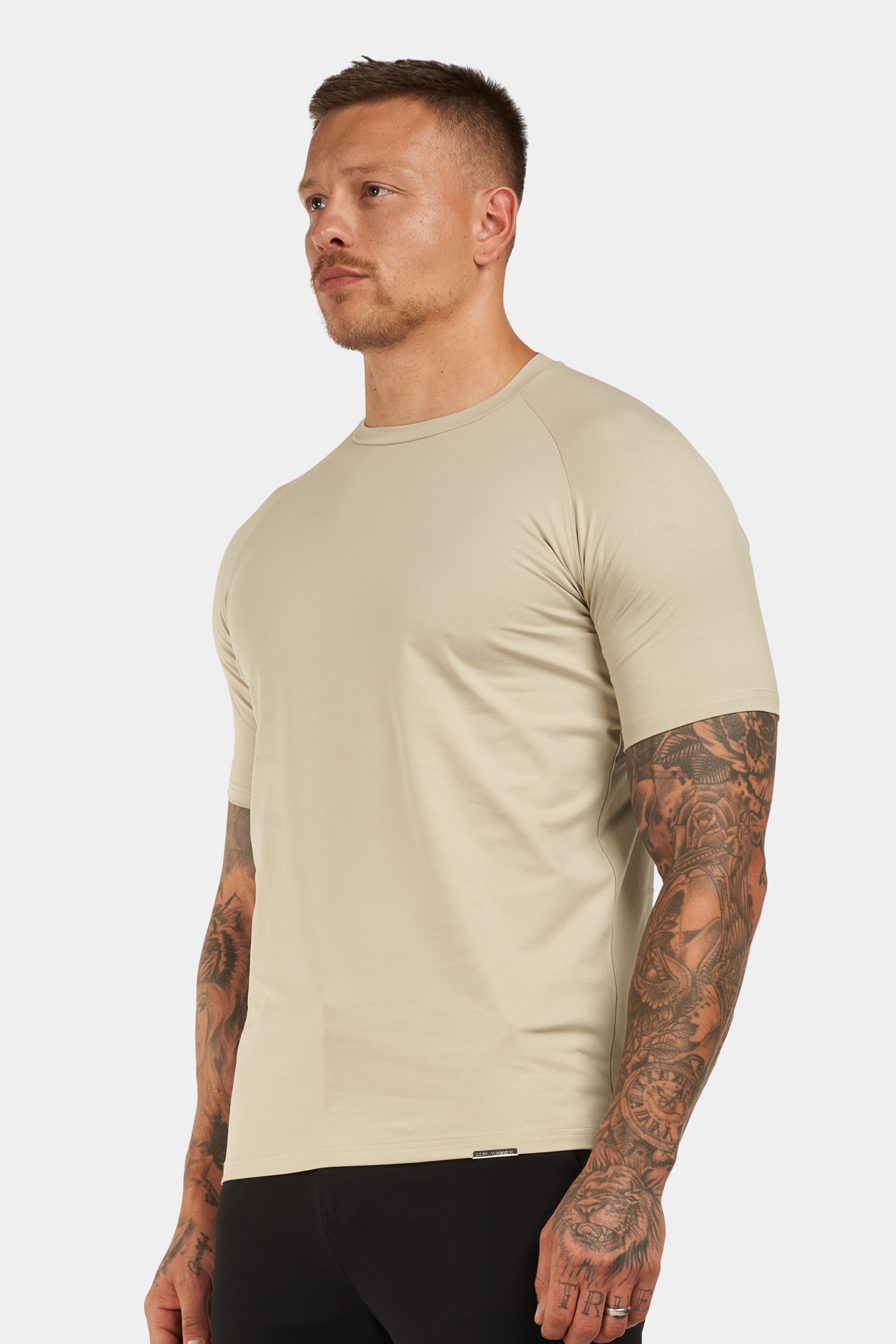 ZARVI MUSCLE BASIC T-SHIRT