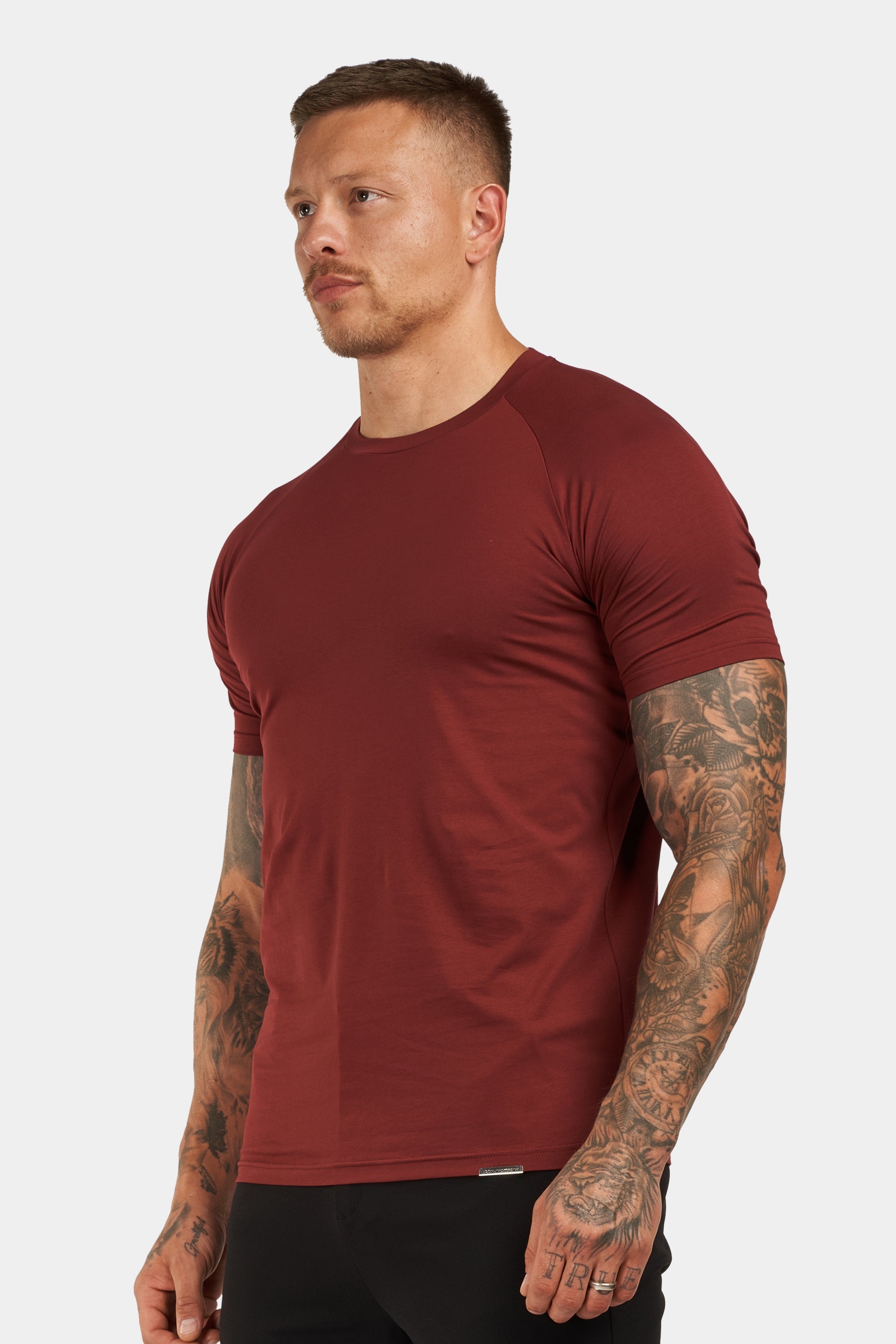 ZARVI MUSCLE BASIC T-SHIRT