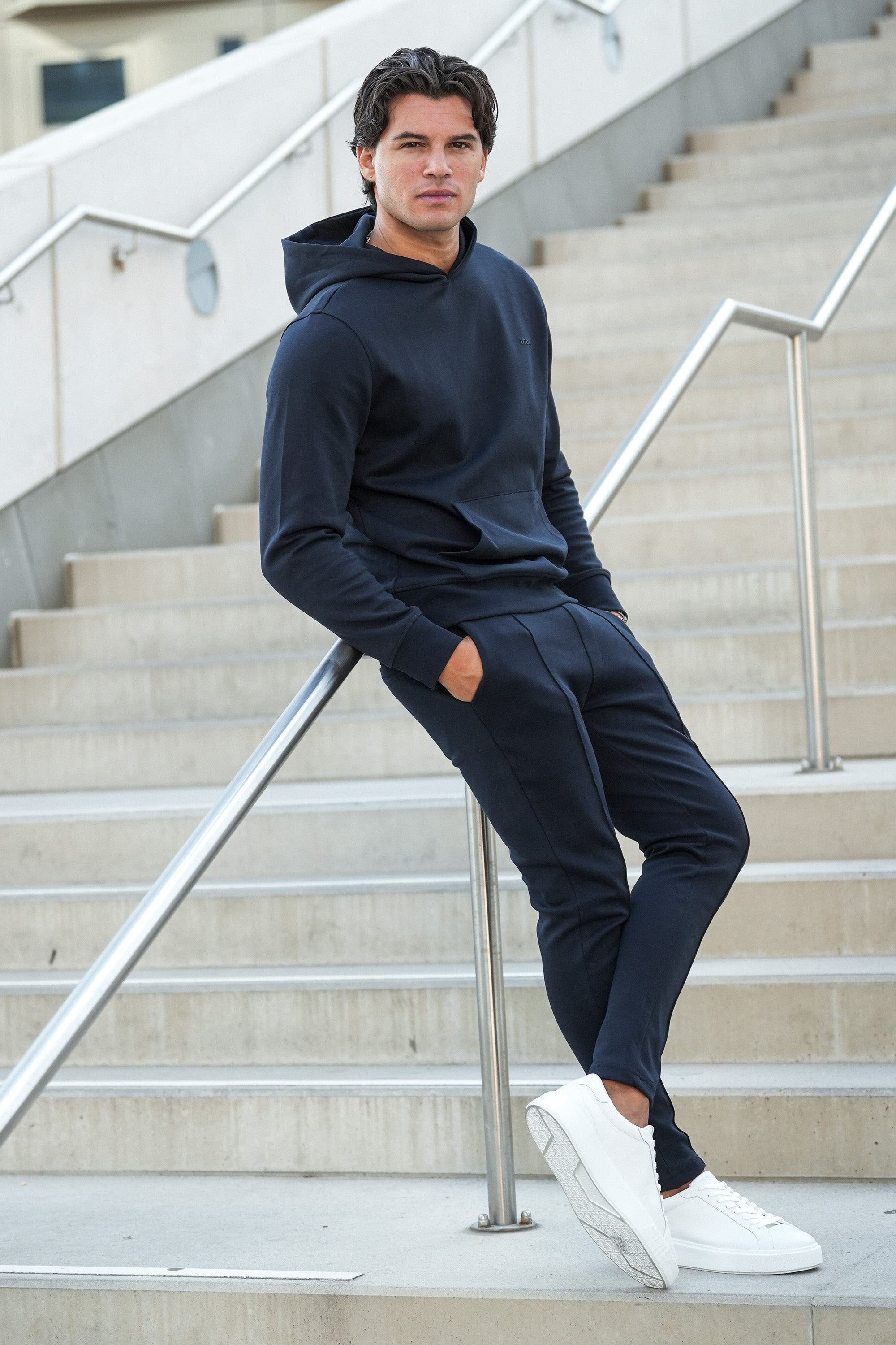 ZARVI ATHLETIC JOGGER