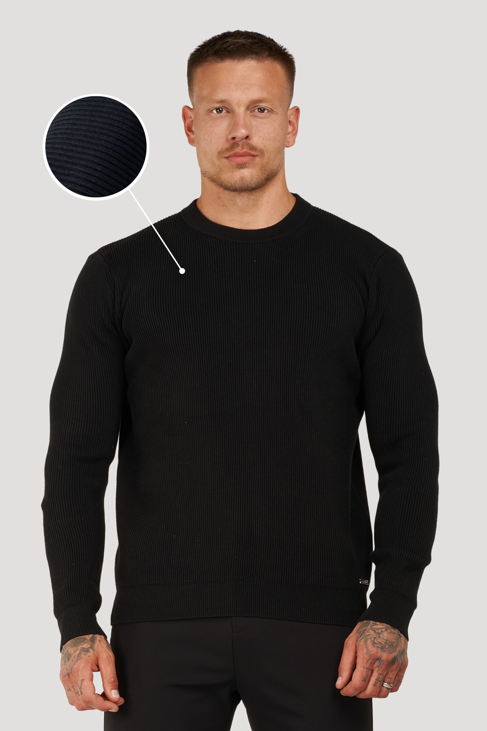 ZARVI RENZO CREWNECK SWEATER