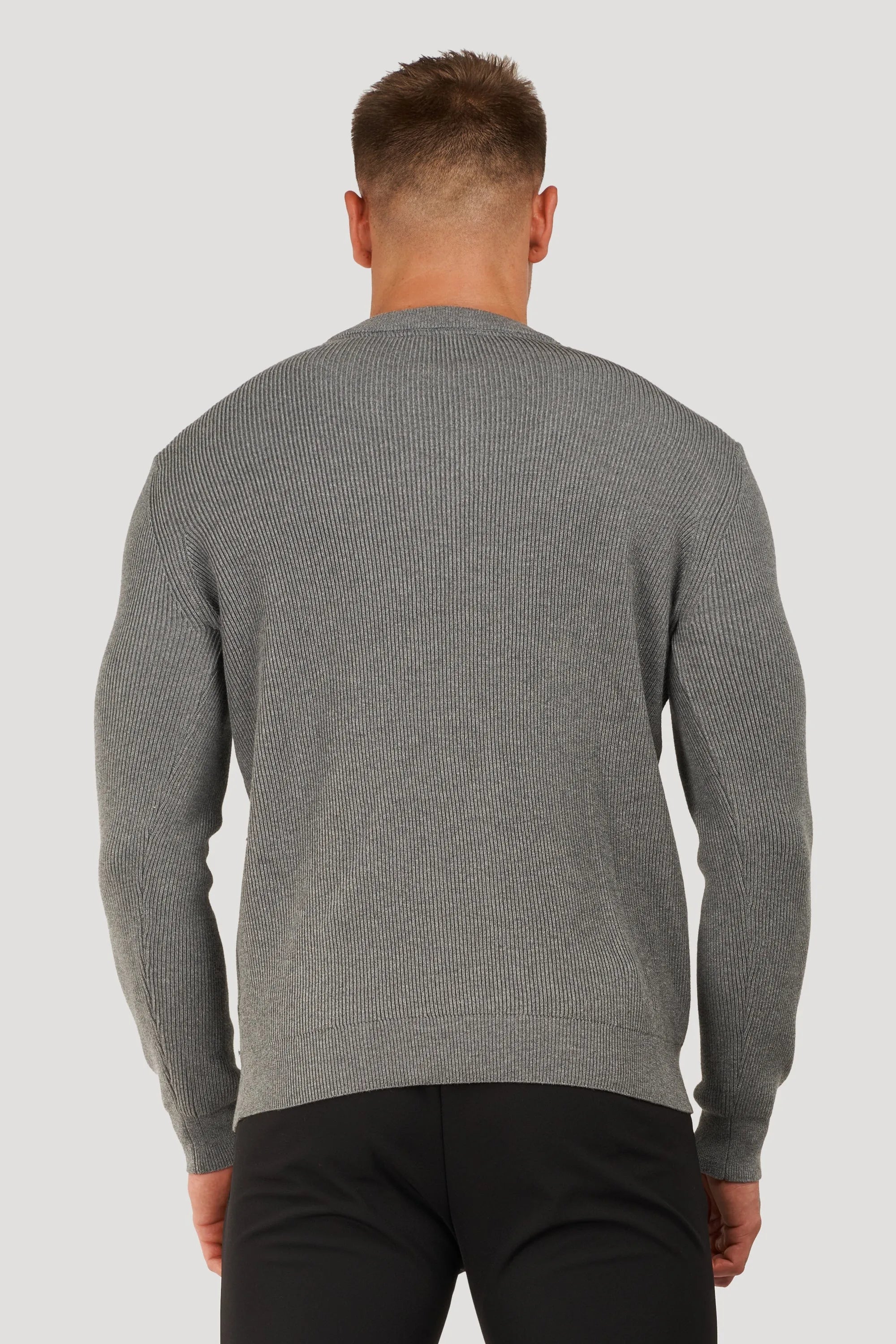 ZARVI RENZO CREWNECK SWEATER