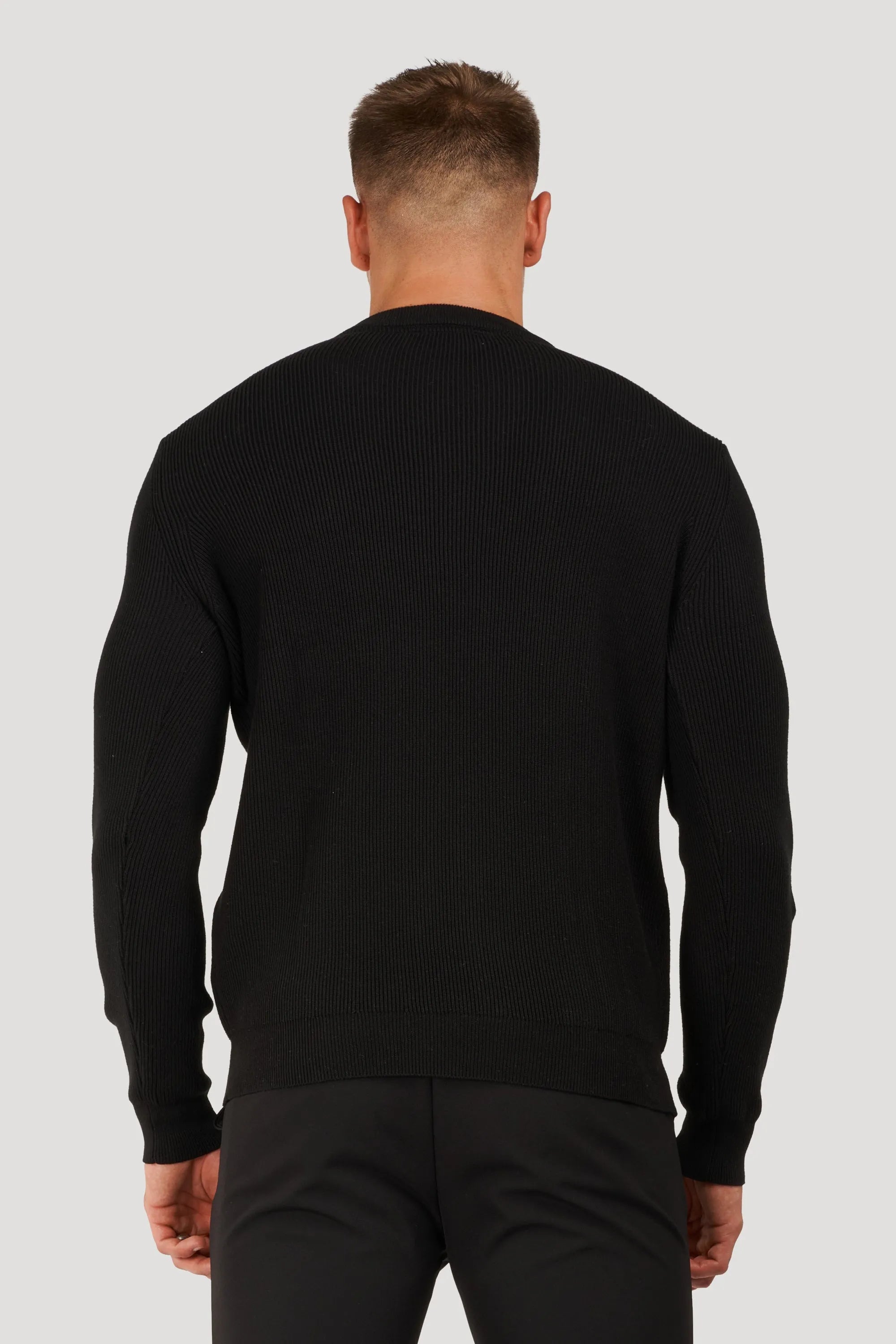 ZARVI RENZO CREWNECK SWEATER