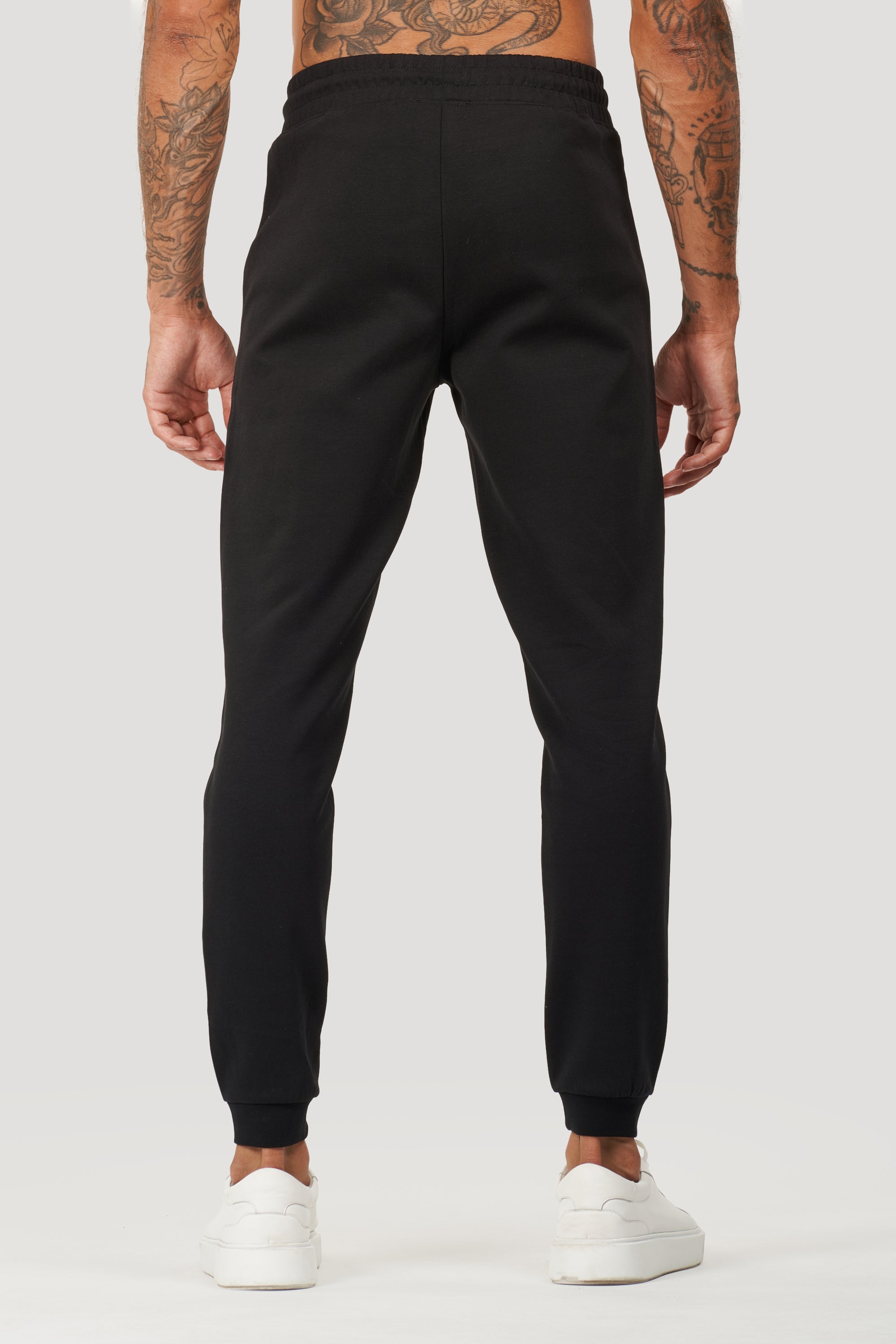 ZARVI RELAXED JOGGER