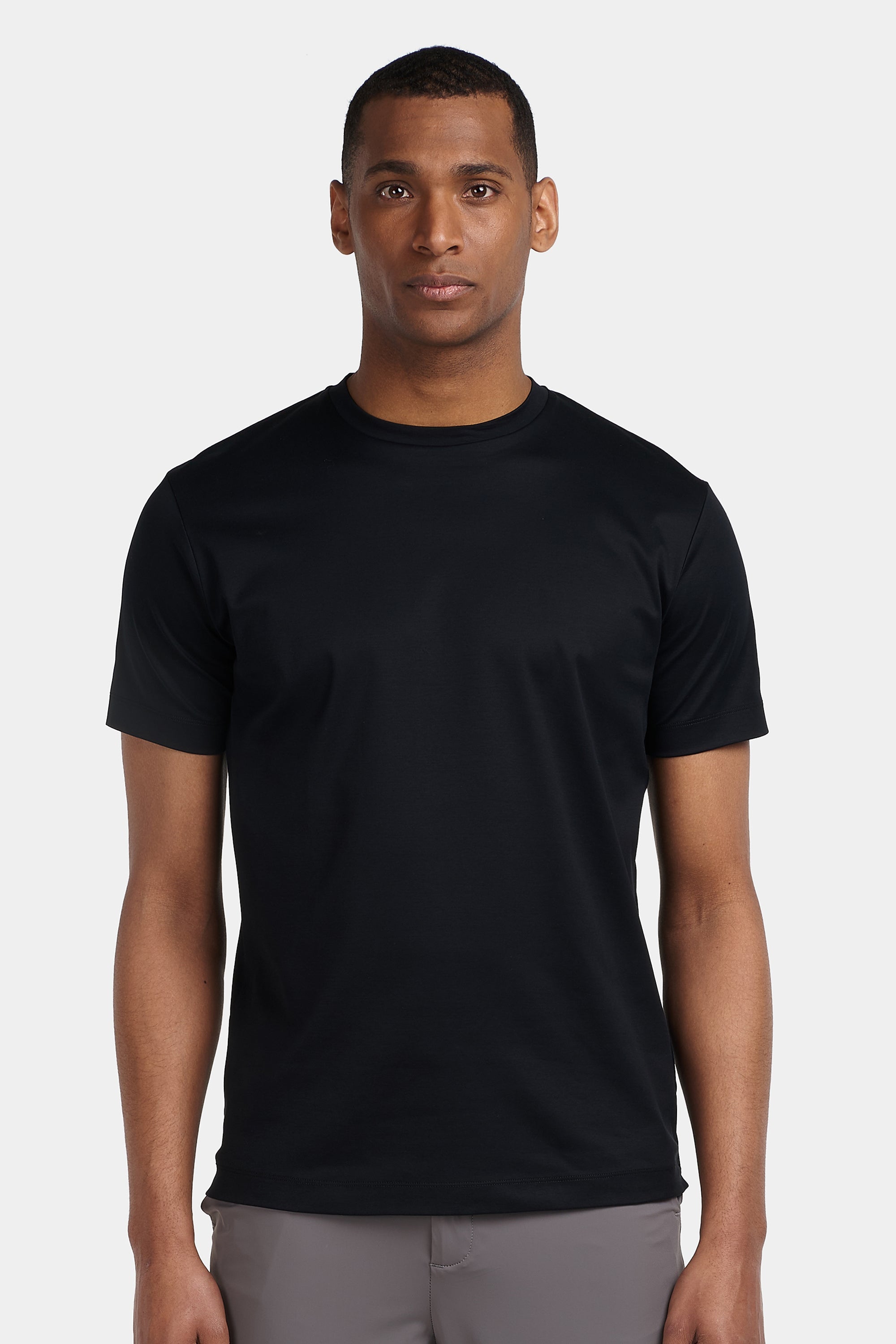 ZARVI LUXE T-SHIRT