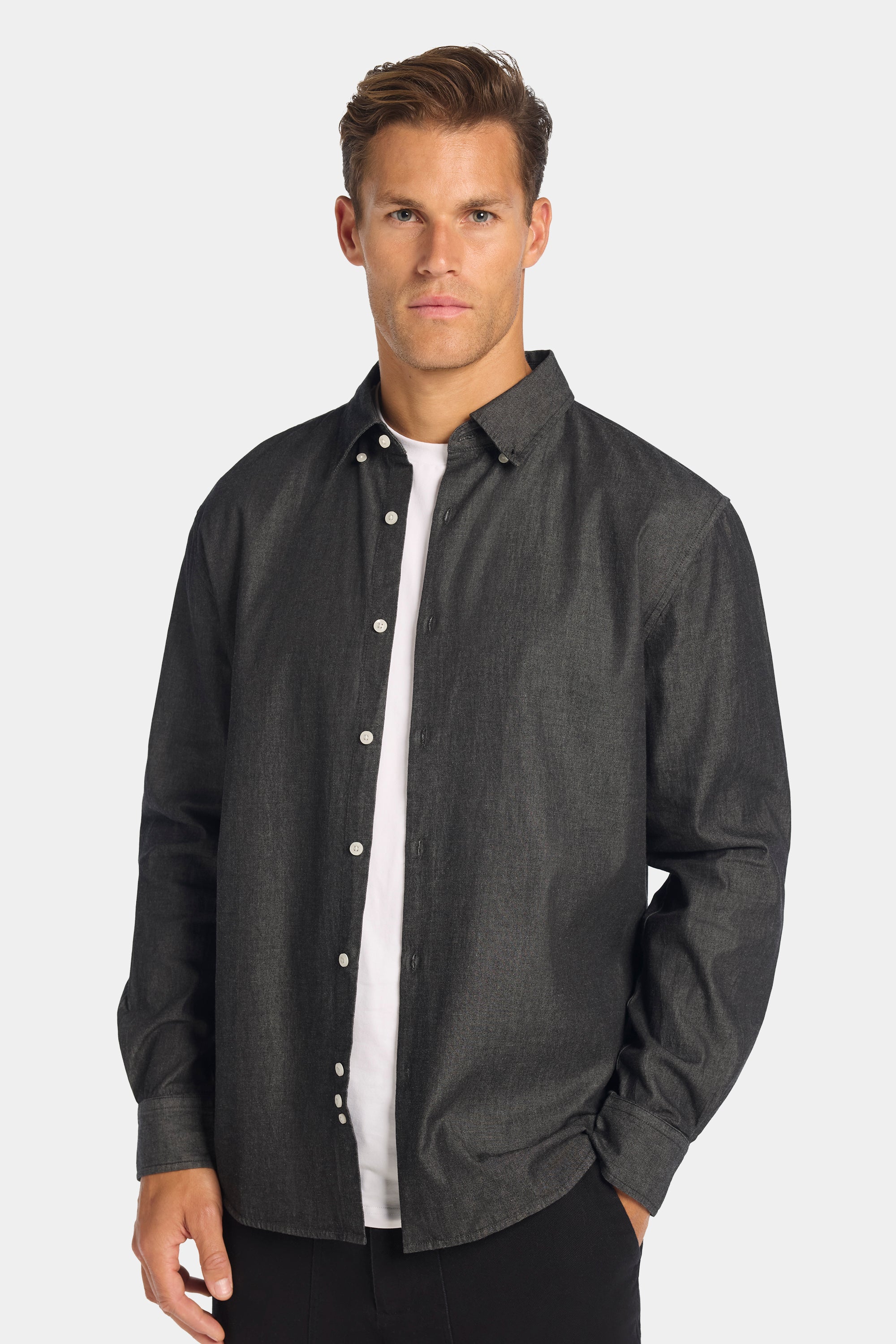 THE CARLO CHAMBRAY SHIRT