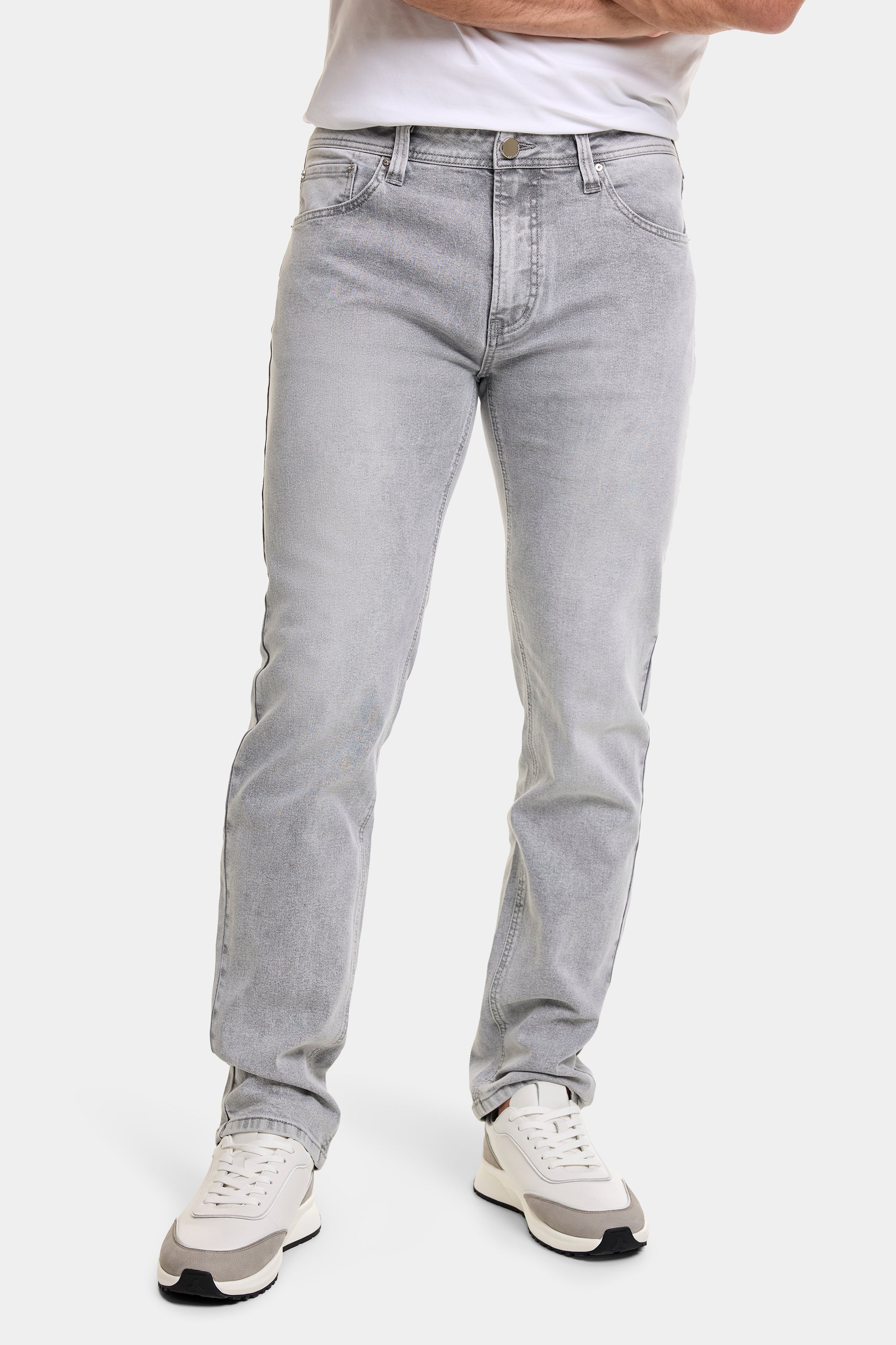 THE MATTEO SLIM JEANS