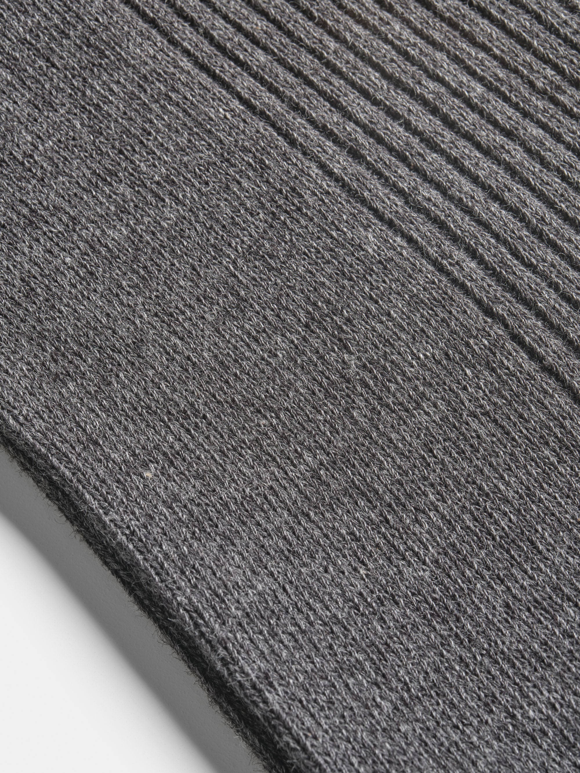 ZARVI CAMEO RIBBED ANKLE SOCKS