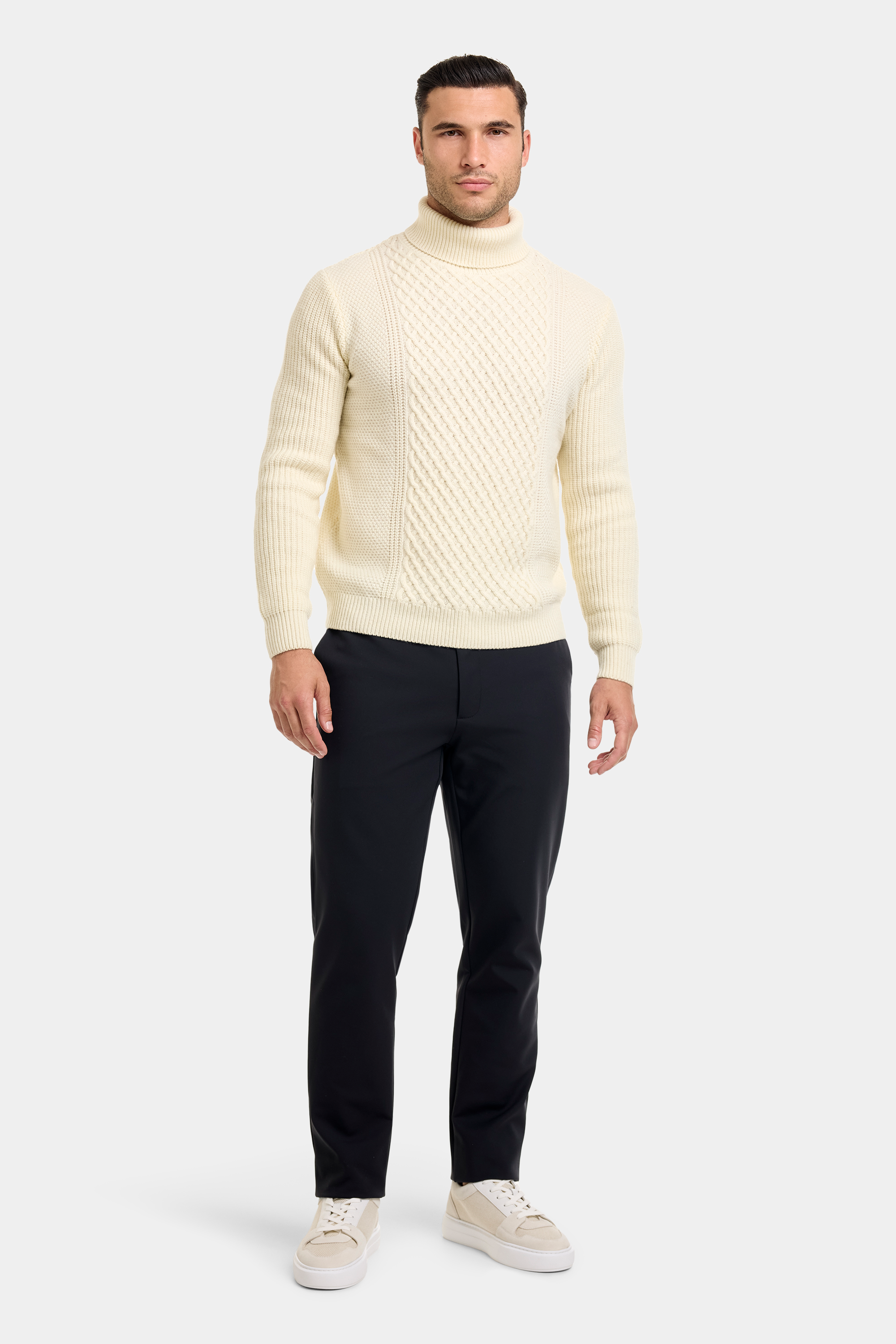 ZARVI NICO CABLE TURTLENECK