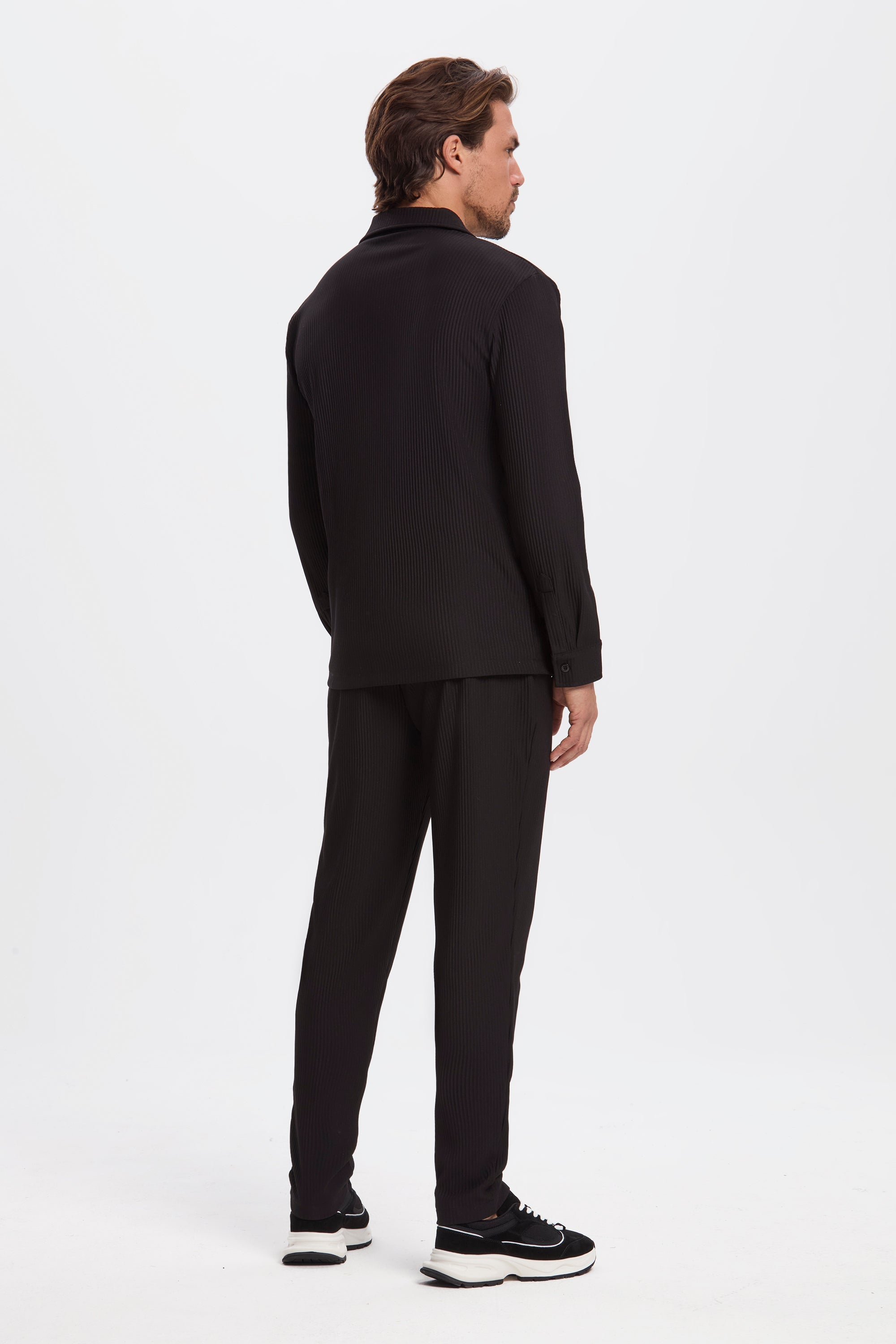 THE PLEATED TROUSERS