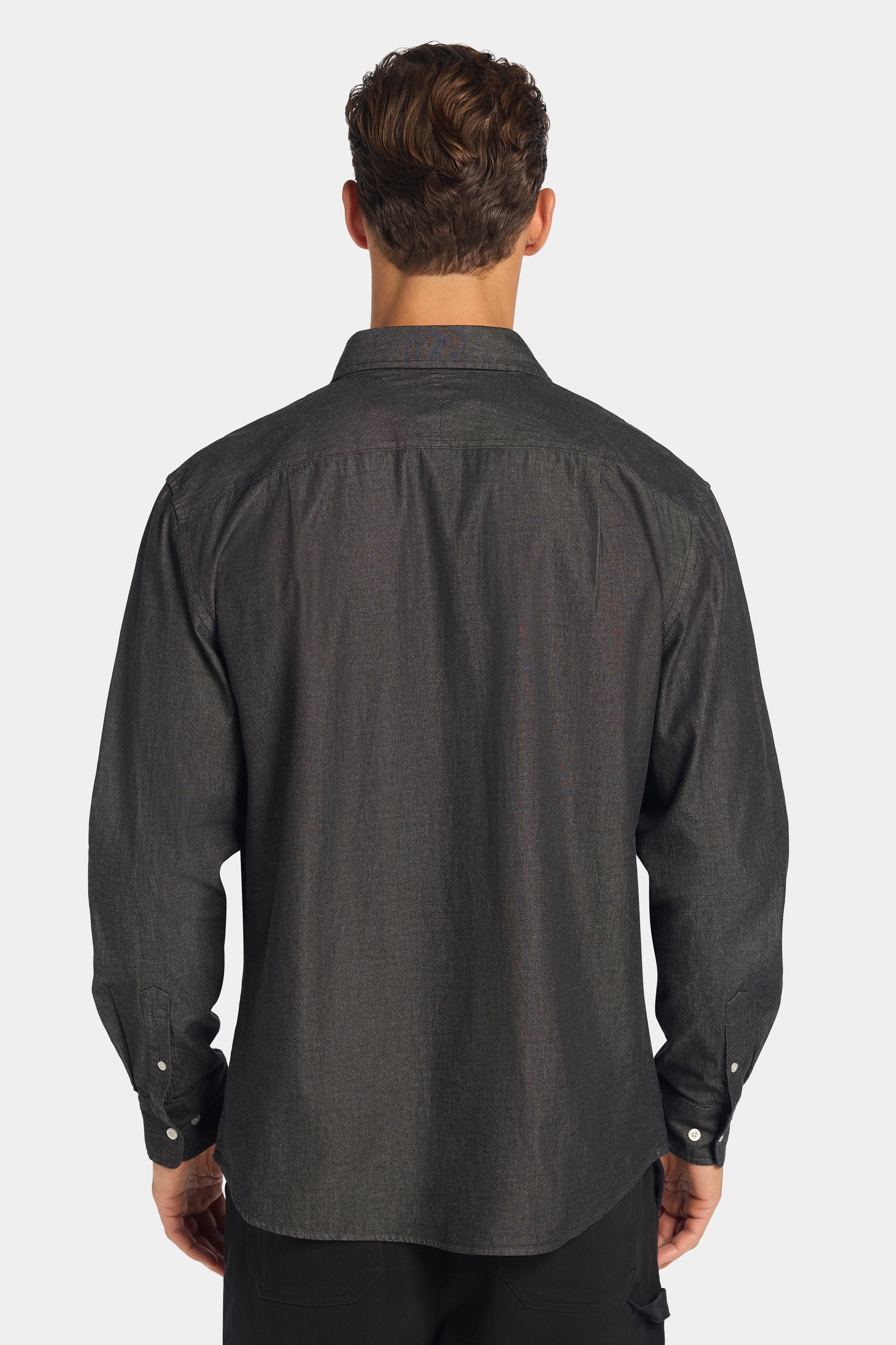 THE CARLO CHAMBRAY SHIRT