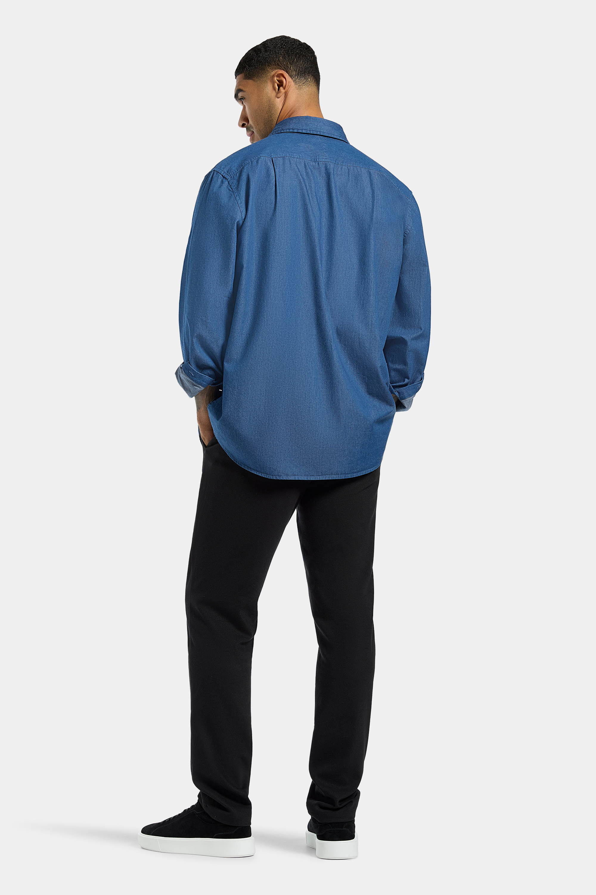 ZARVI CHAMBRAY SHIRT