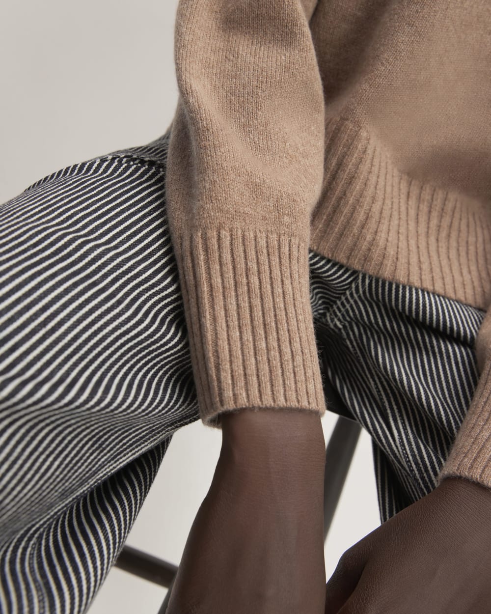 The Boxy Crew in Cashmere | Heathered Woodsmoke